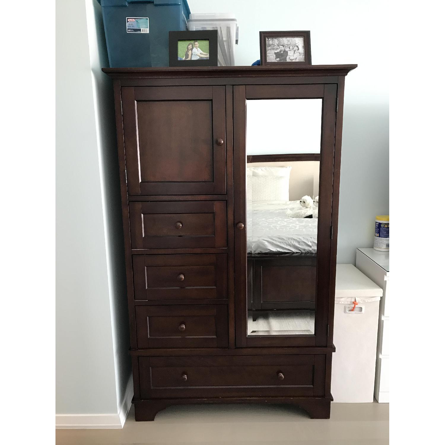 Pottery Barn Cynthia King Size 4 Piece Bedroom Set - image-4