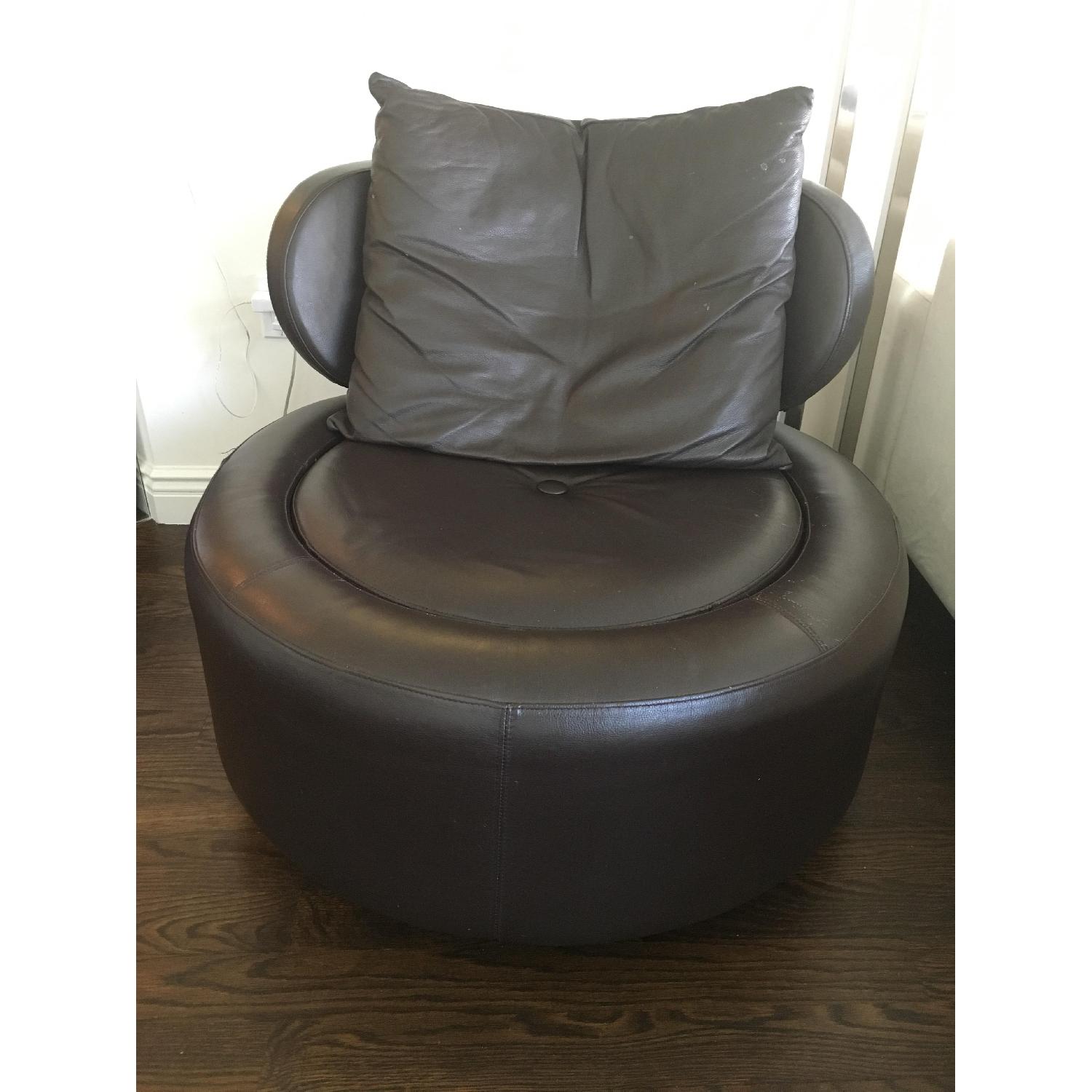 BoConcept Large Round Chair - image-1