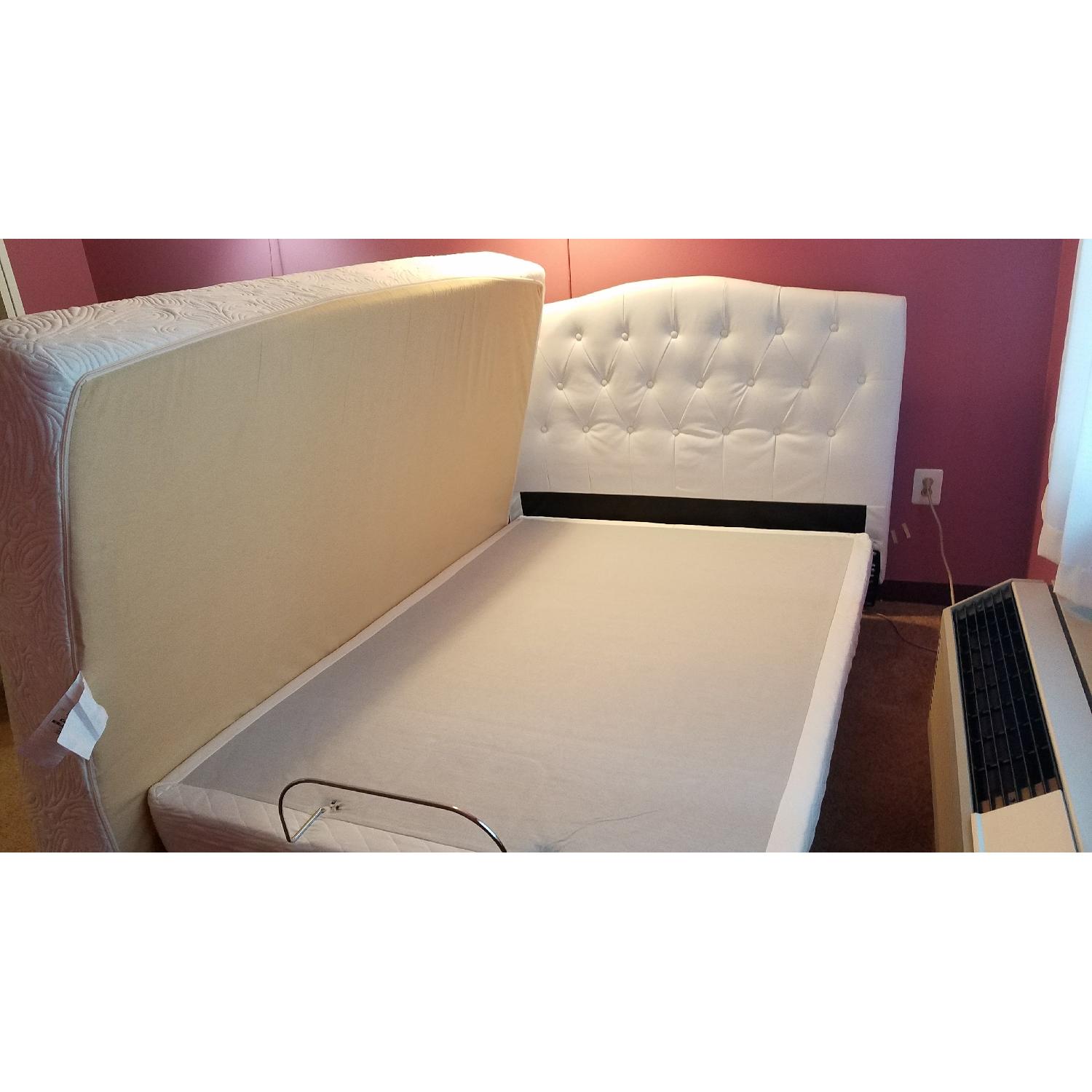 Leggett & Platt Adjustable Bed Frame w/ Heat & Massage - image-2