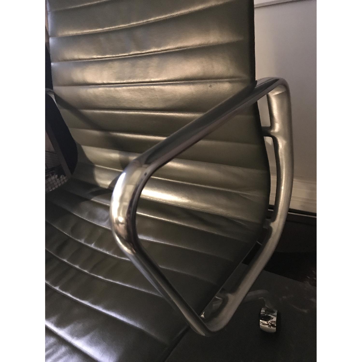 Design Within Reach Eames Aluminum Management Chair - image-3