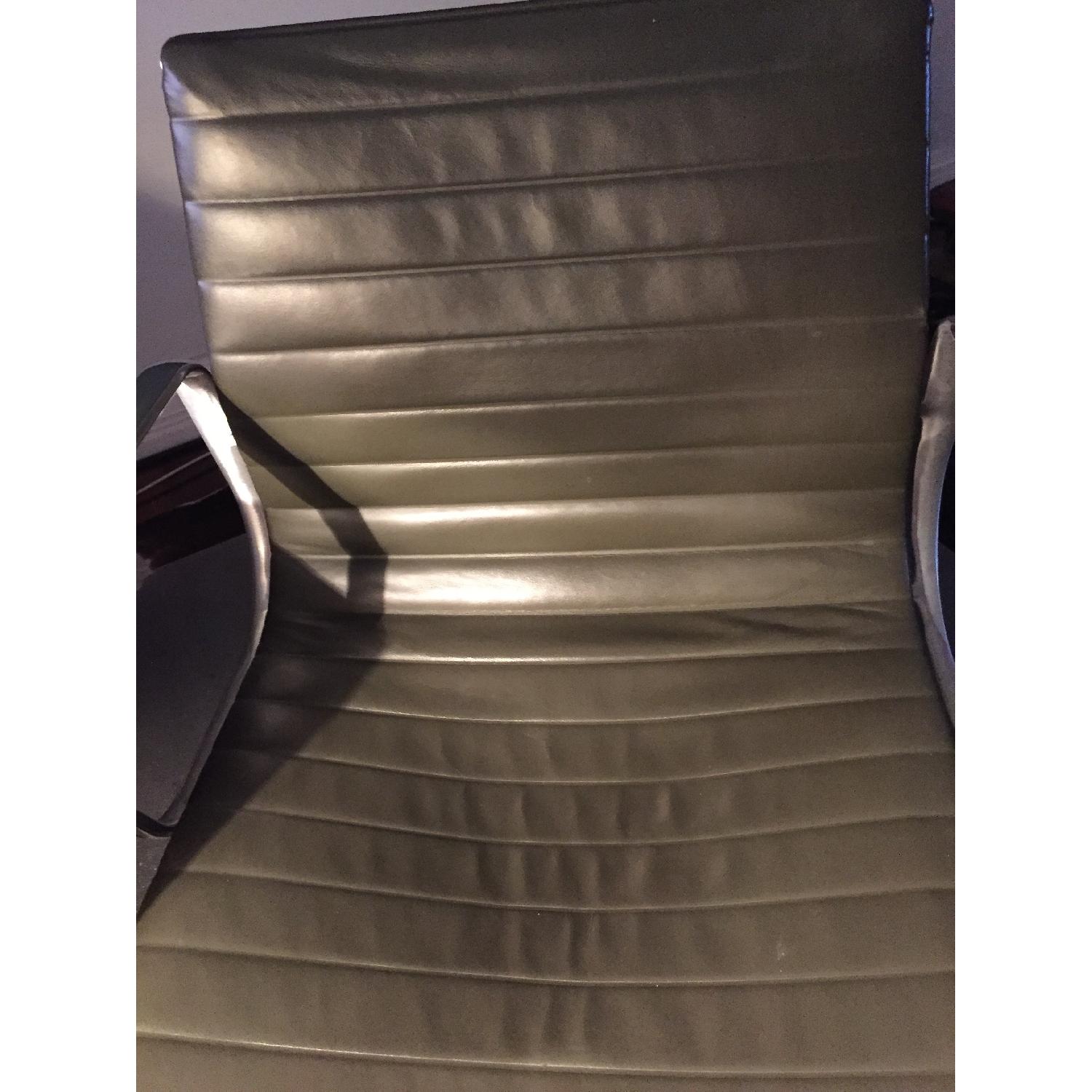 Design Within Reach Eames Aluminum Management Chair - image-5