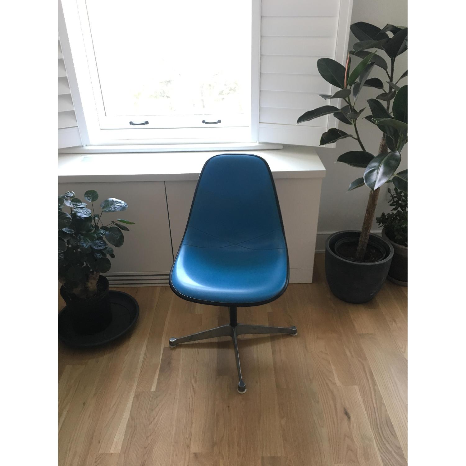 Herman Miller Eames Vintage Chair - image-3