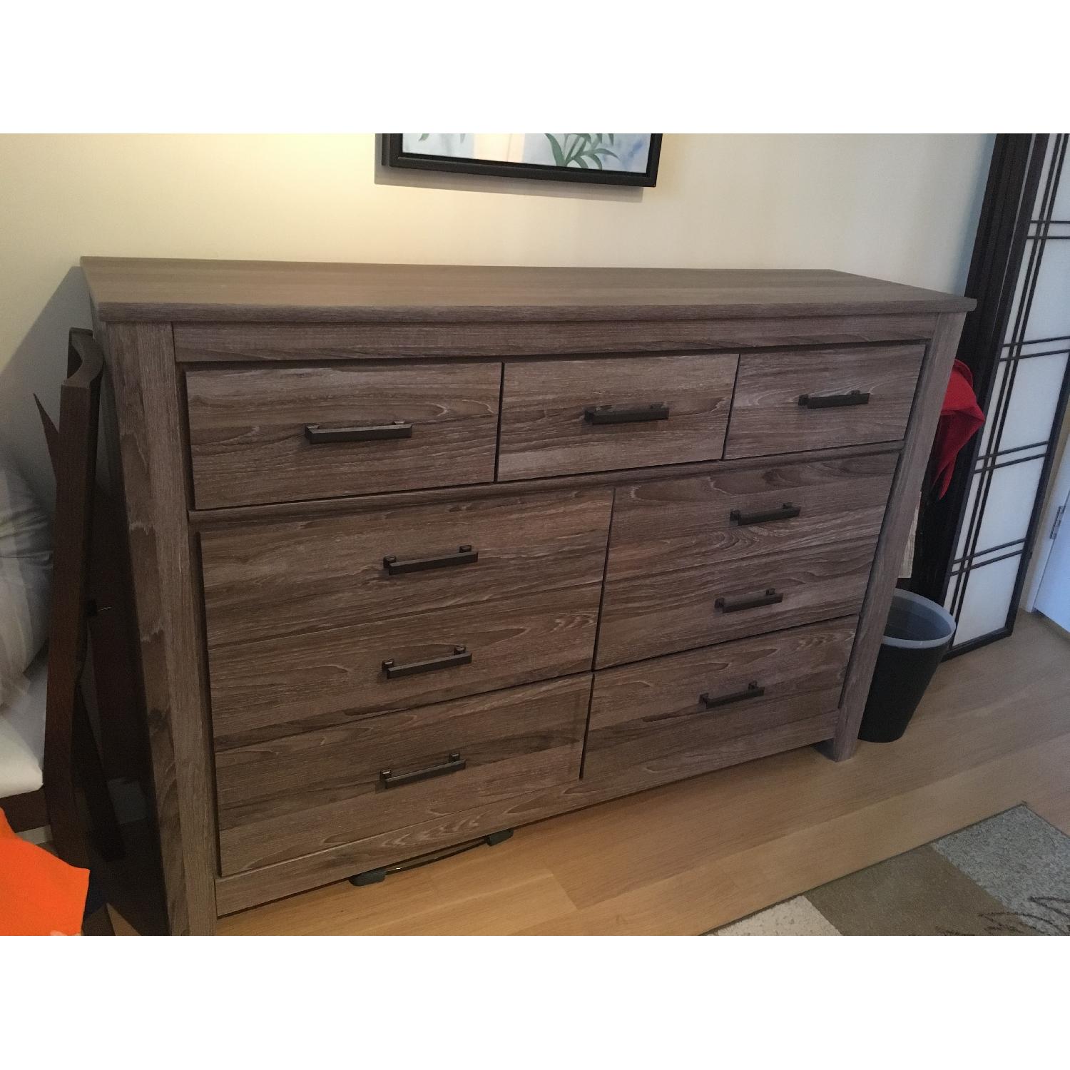 ashley furniture signature design zelen dresser Ashley Furniture 'Zelen' Driftwood Finish Veener 7 Drawer Dresser