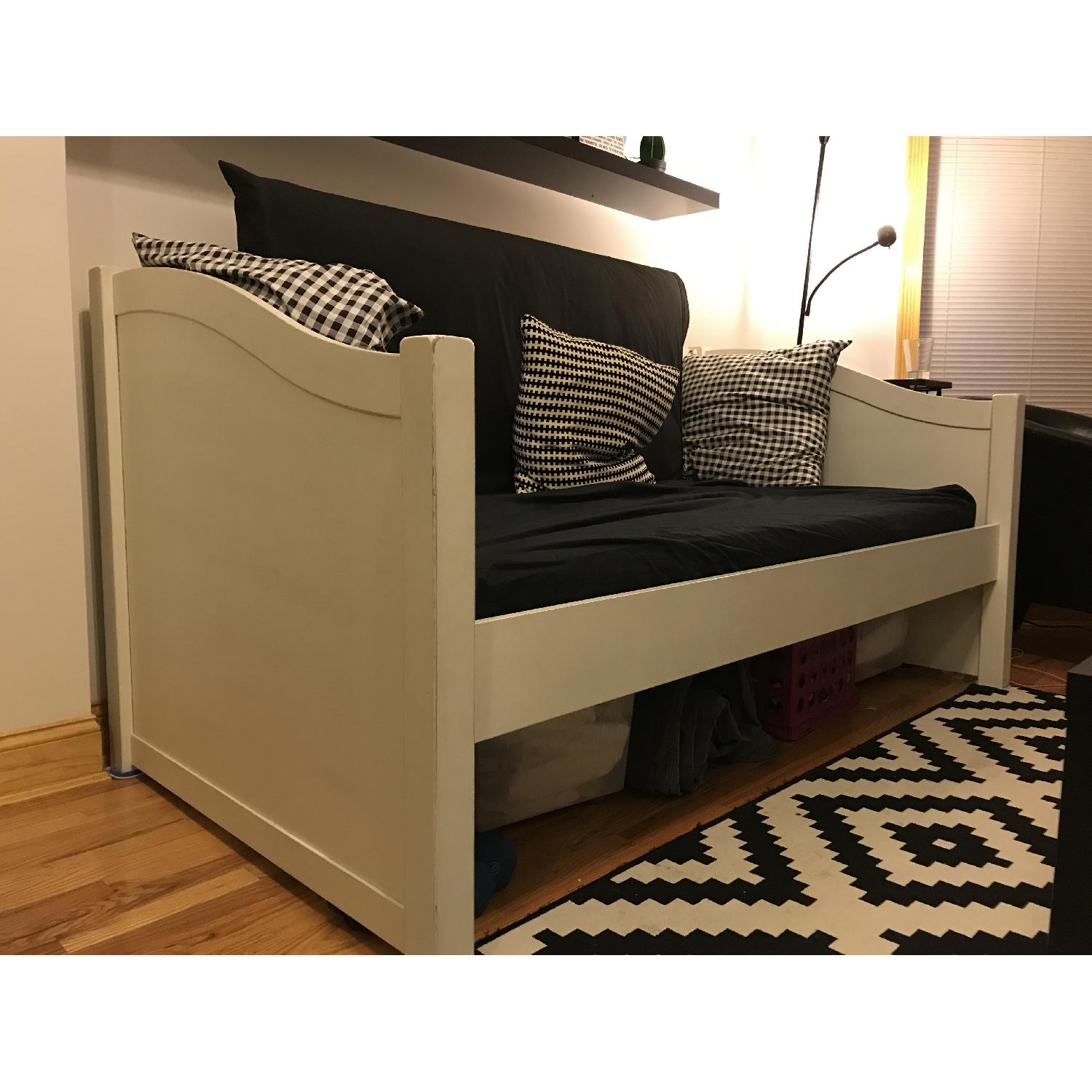 Pottery Barn Daybed w/ Trundle - image-3