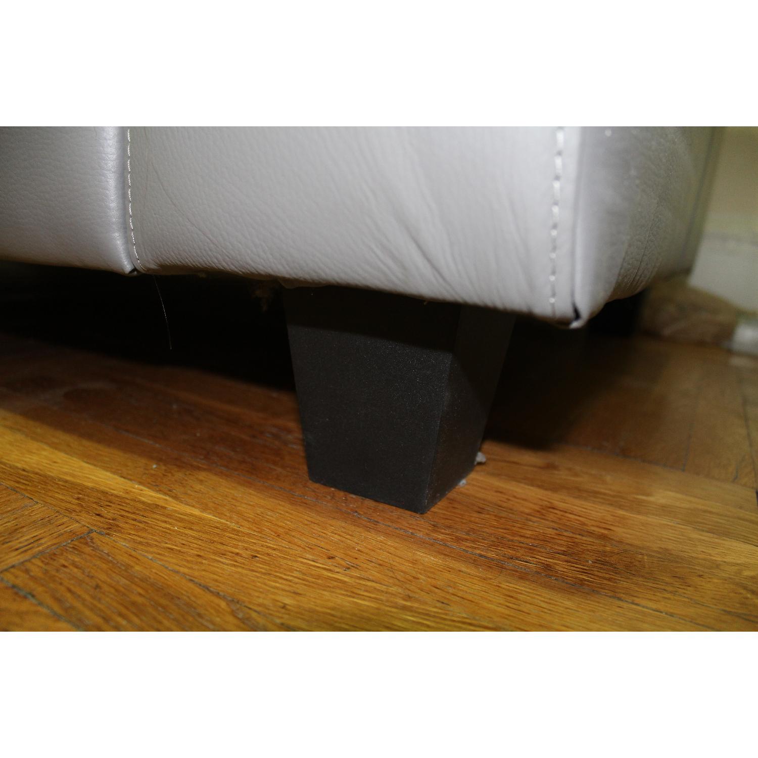 Ikea Skogaby Sofa in Glose/Bomstad Gray - image-4