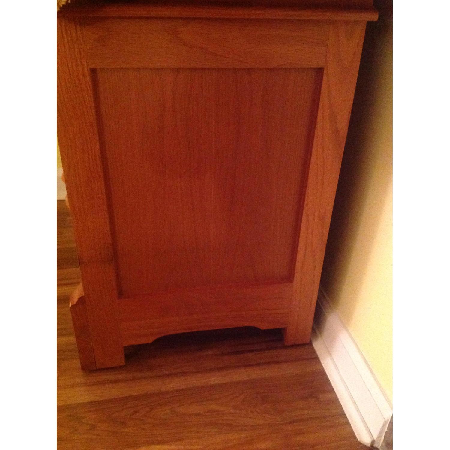 Thomasville Bedside Tables Pair AptDeco