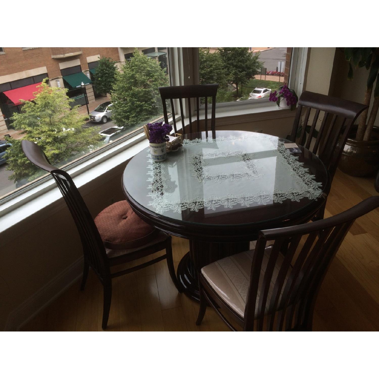 Expandable Hardwood Dining Table w/ 4 Chairs - AptDeco