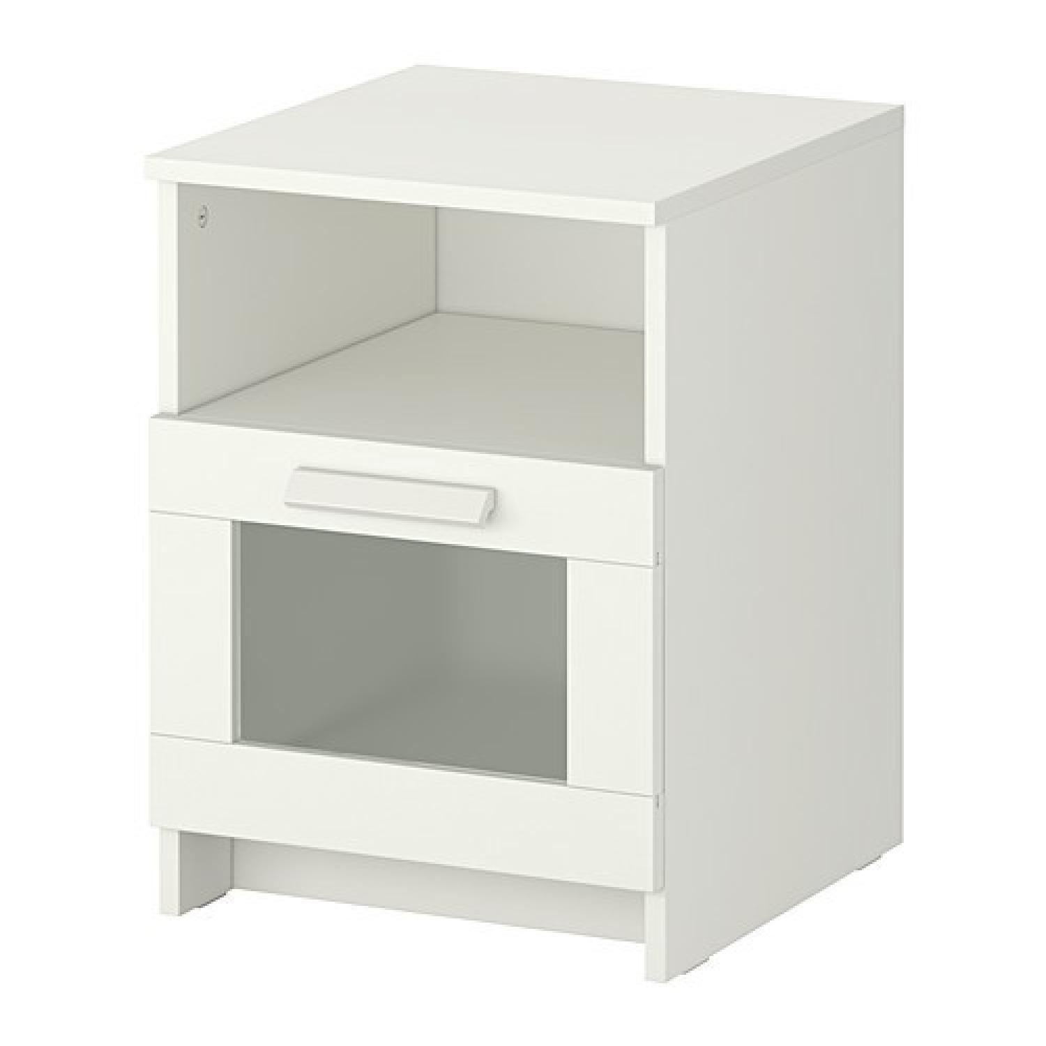 Ikea 5 Piece bedroom Set - image-1