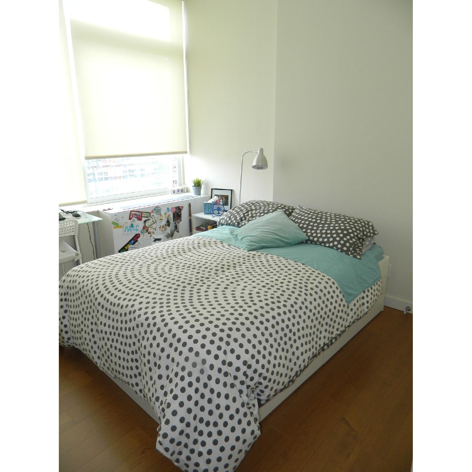 Ikea 5 Piece bedroom Set - image-4