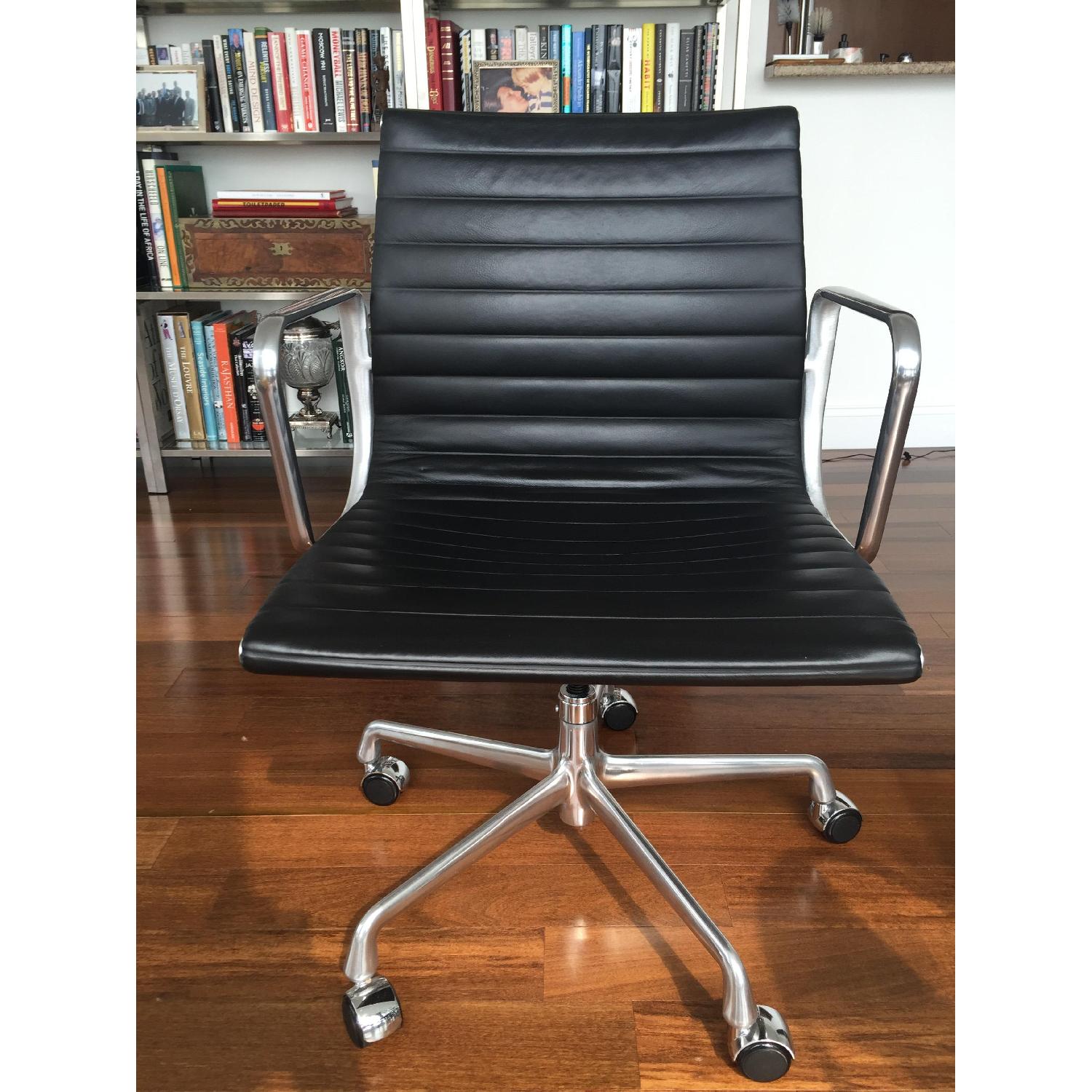 Design Within Reach Eames Aluminum Group Management Chair - image-1