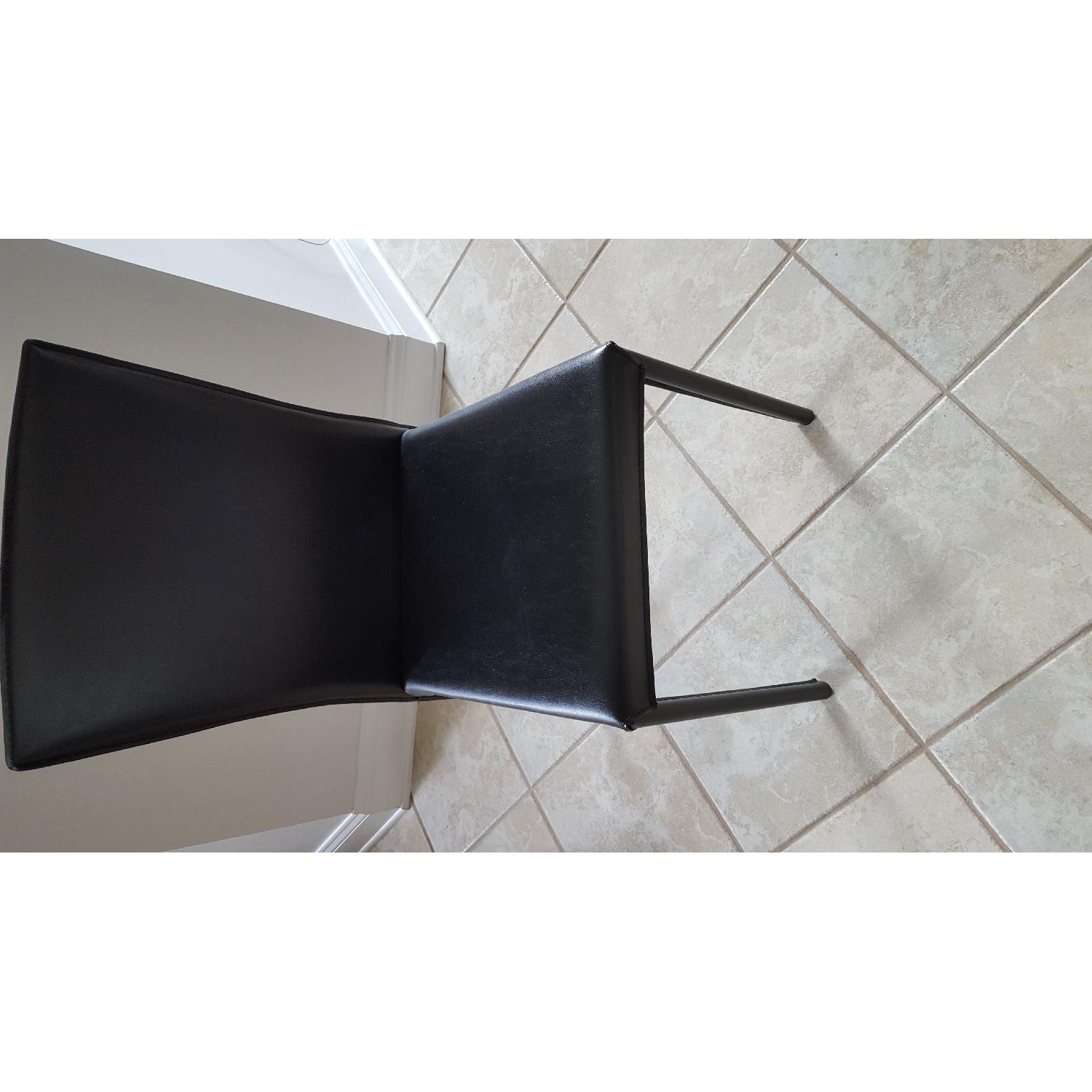 Helsinki Black Glass Table w/ 6 Zuo Black Bond Leather Chairs - image-3