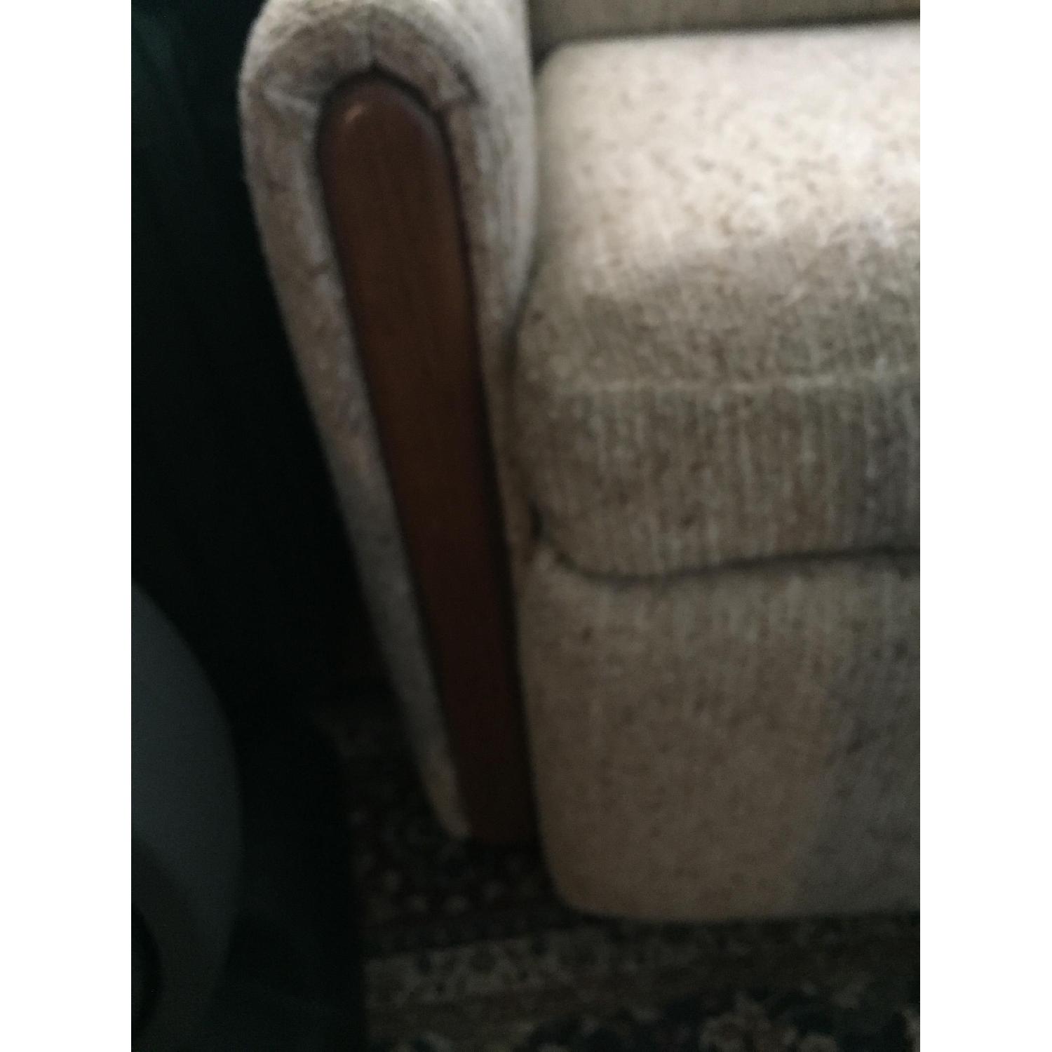 Recliner - image-2