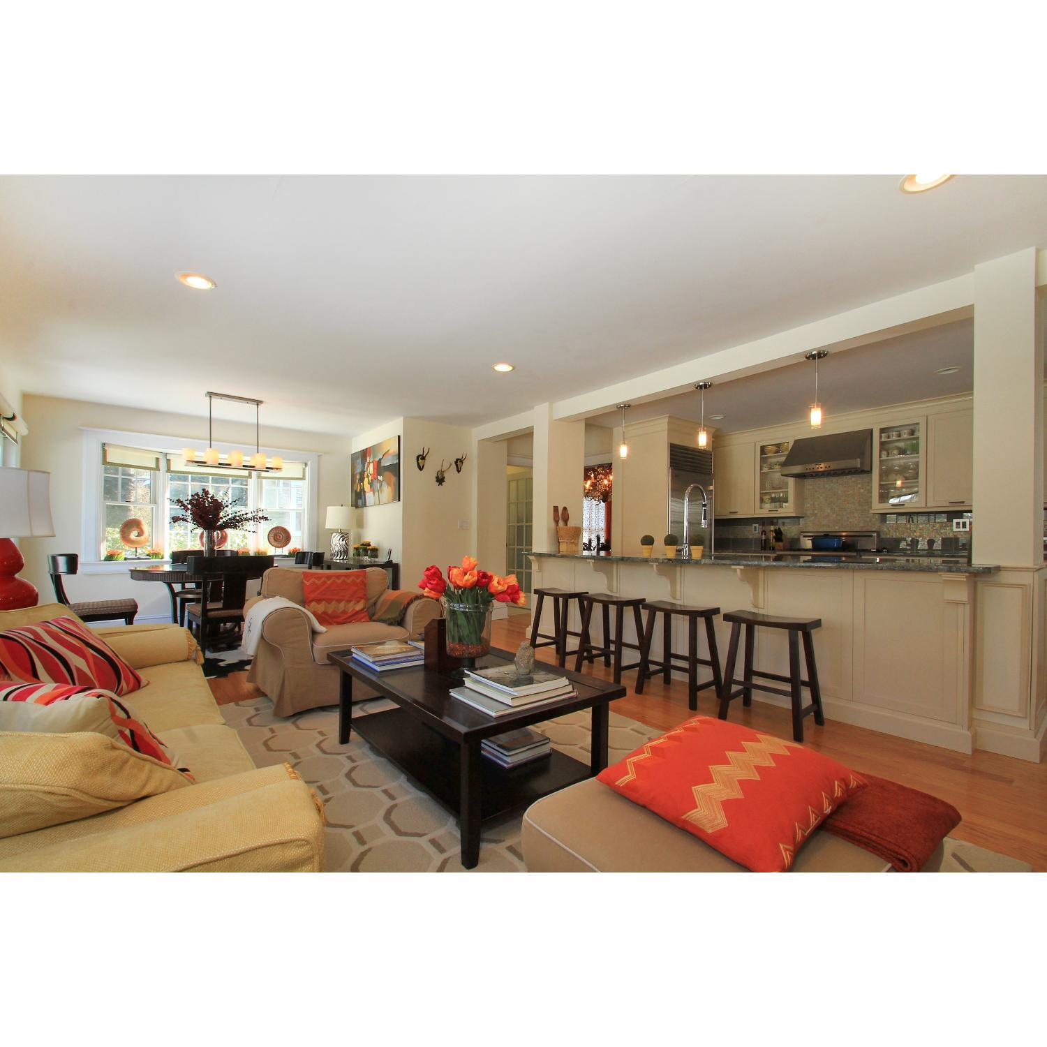 Restoration Hardware CoffeeTable + 2 Side Tables Set - image-4