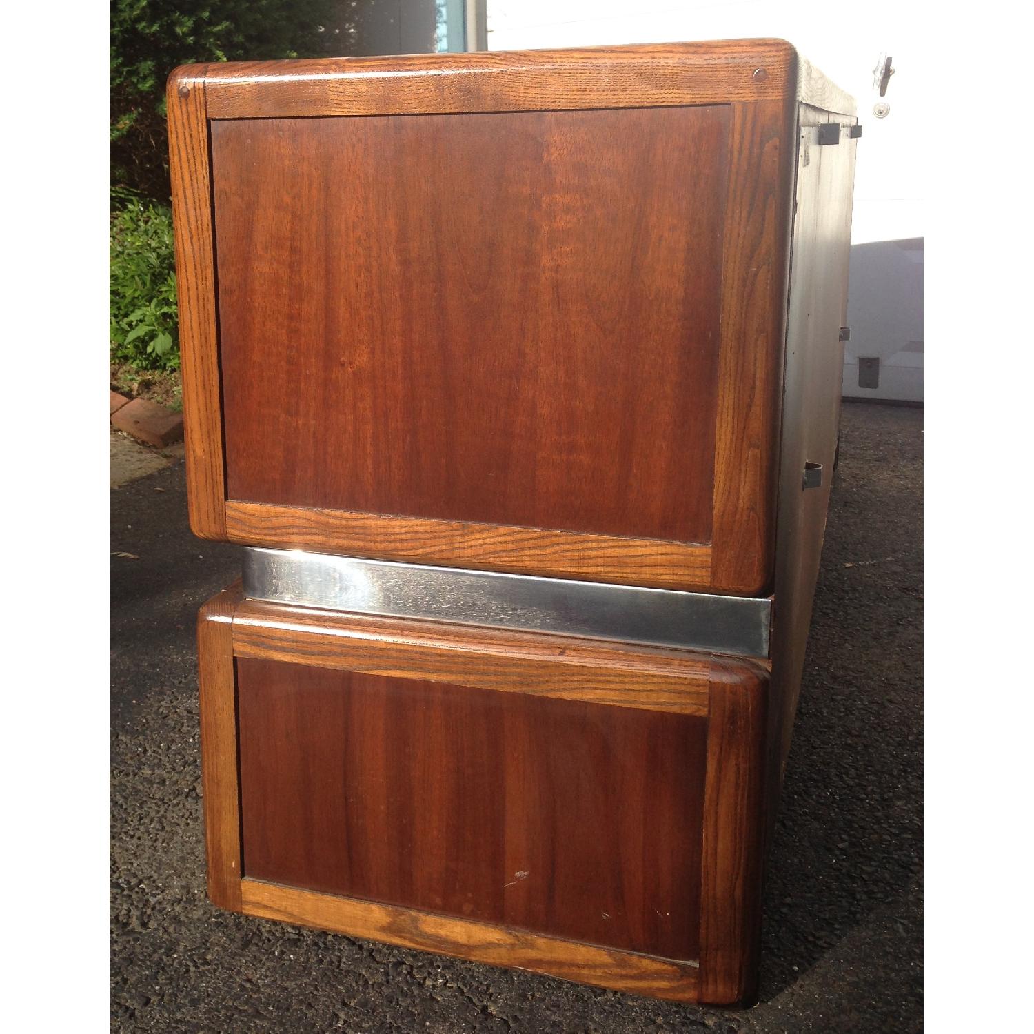 Pulaski Furniture Mid-Century Diamond Front Nine Drawer Dresser - image-3