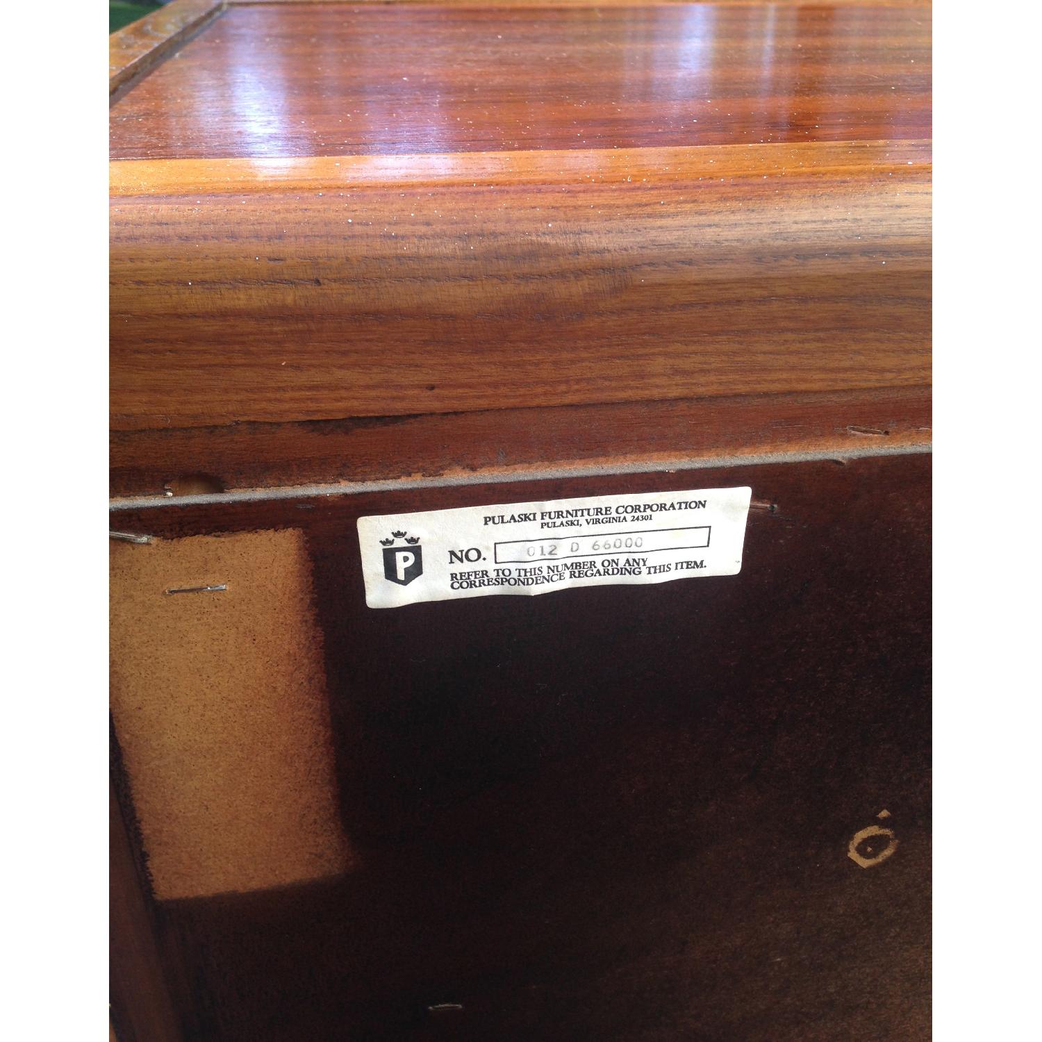 Pulaski Furniture Mid-Century Diamond Front Nine Drawer Dresser - image-7