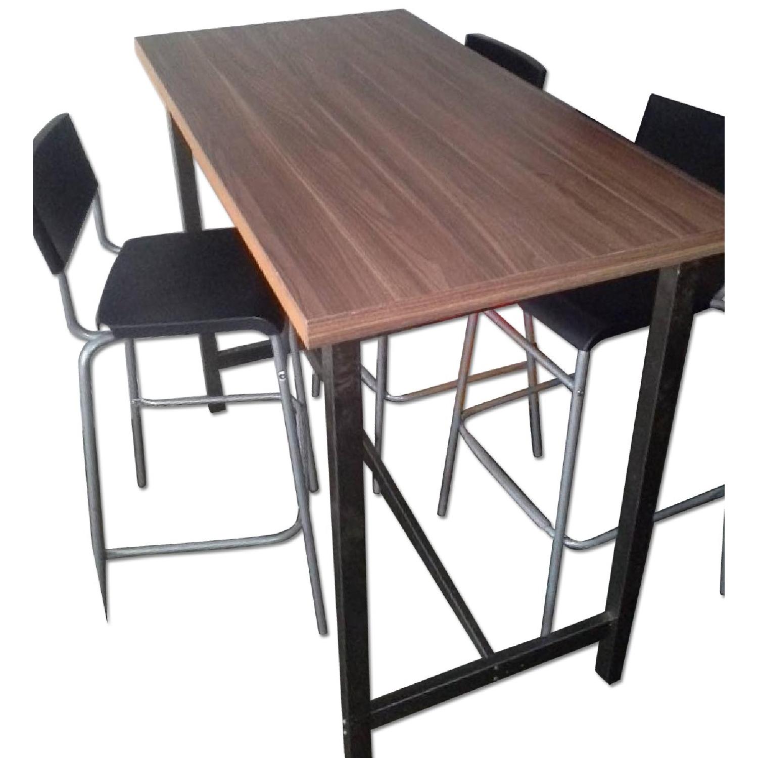 High Top Table w/ 3 Chairs AptDeco