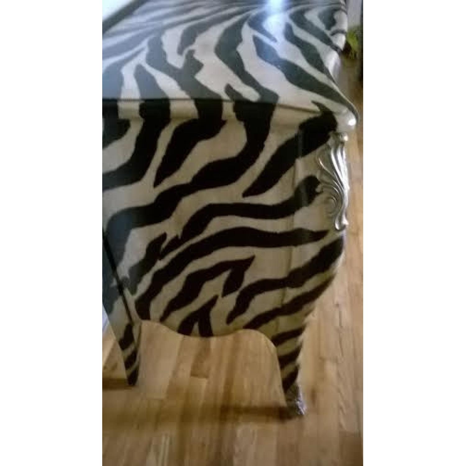 Hooker Furniture Corporation Zebra Stripe Bombe Chest - image-5