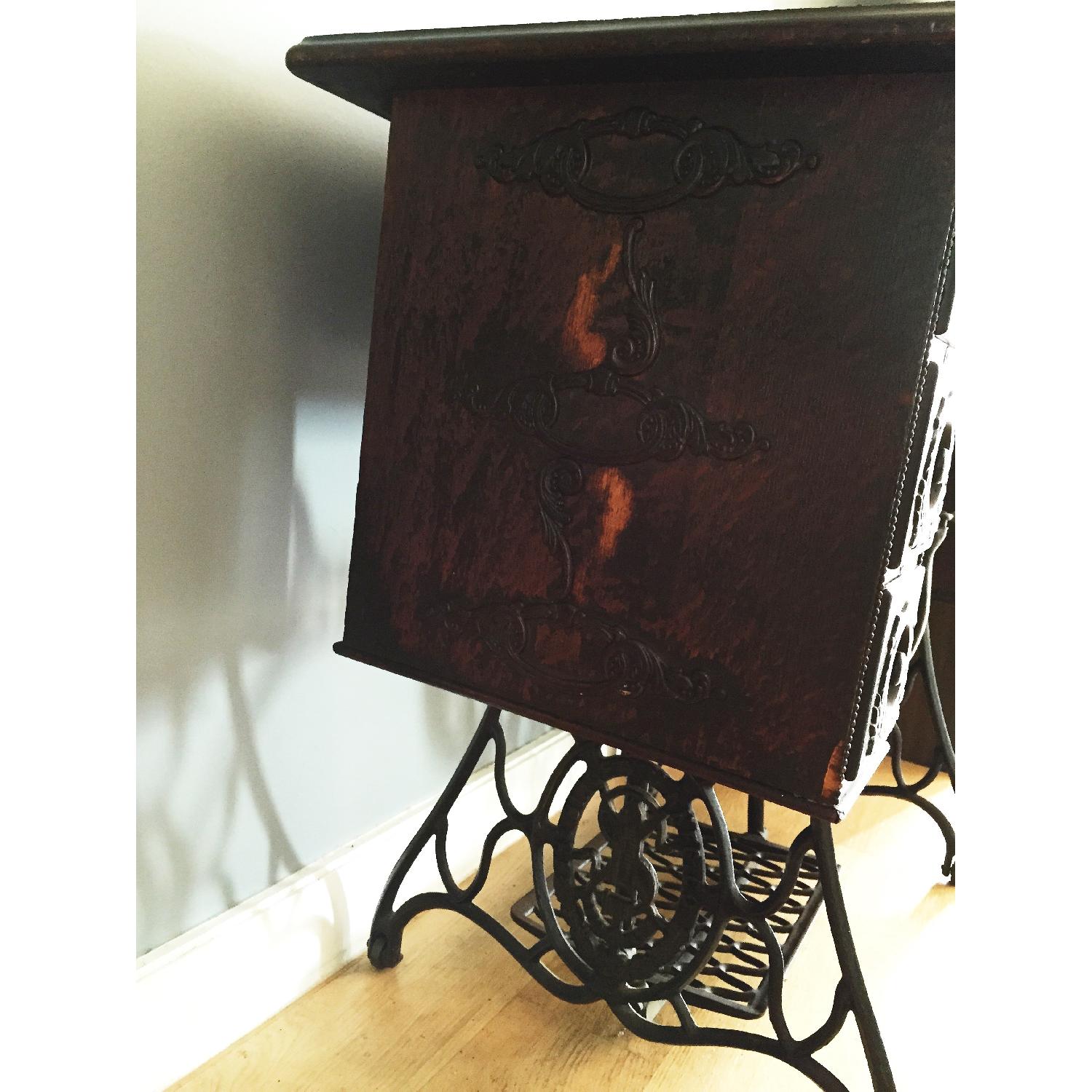 1910 Antique Singer Sewing Machine Table - image-3