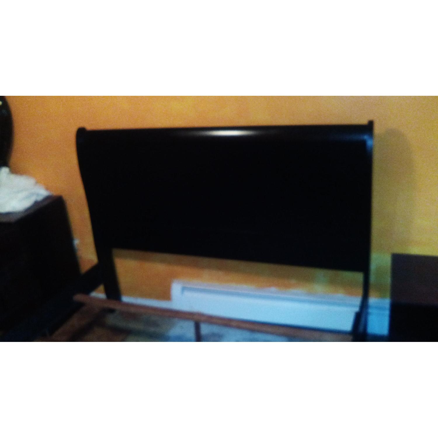 Twin Size Bed with Mirror Stand - image-10