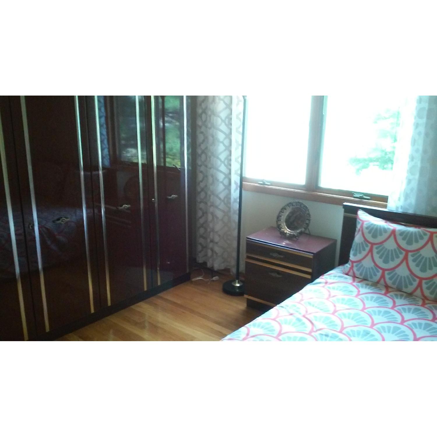 3 Piece Queen Bedroom Set - image-1