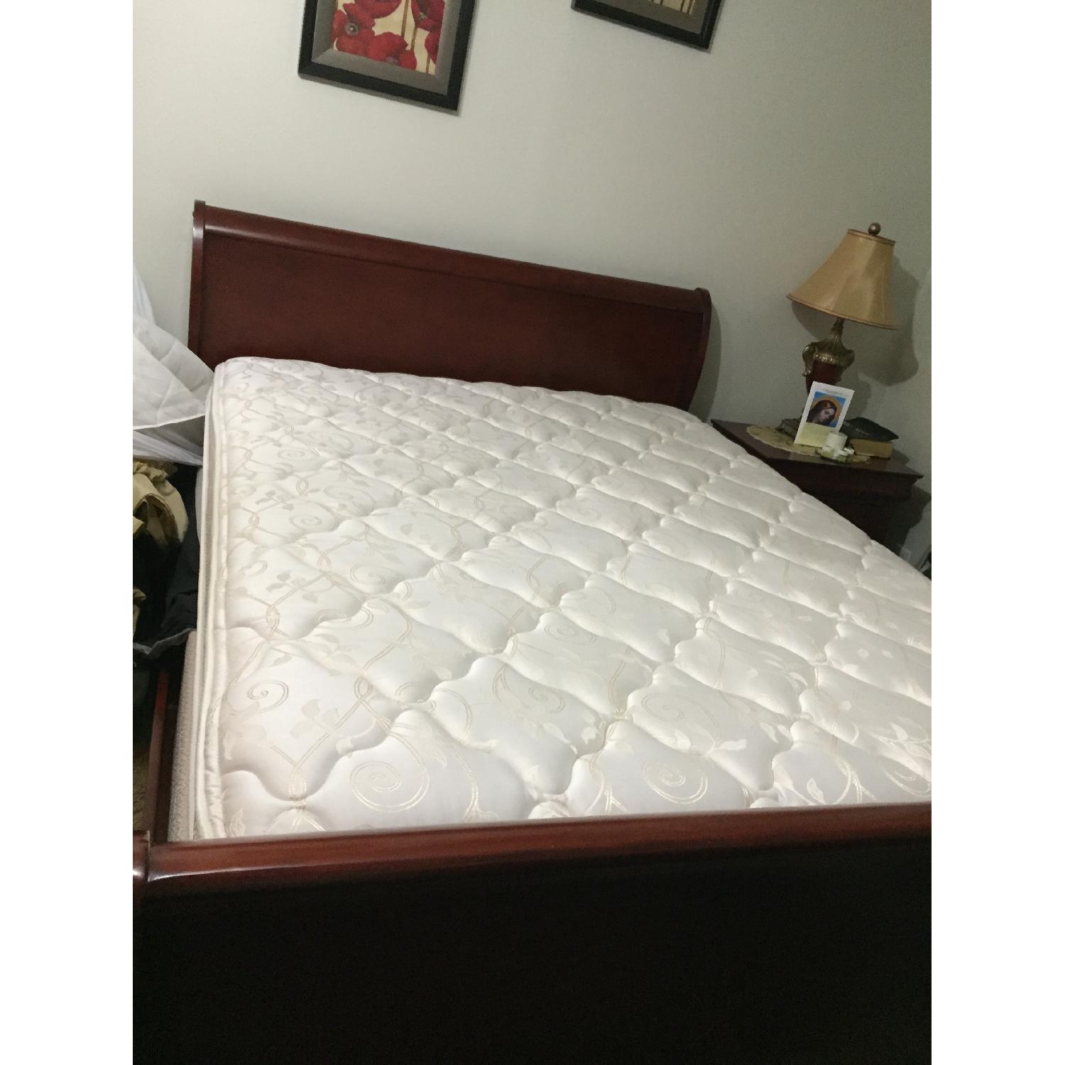 Walter of Wabash 4 Piece Bedroom Set - image-1