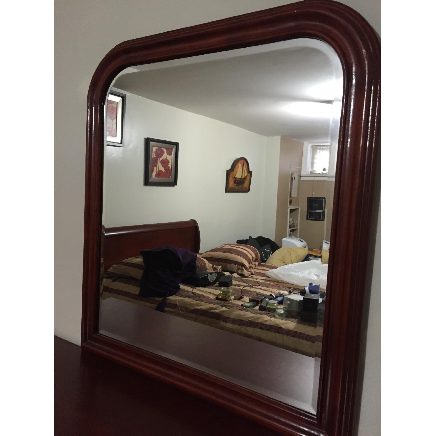 Walter of Wabash 4 Piece Bedroom Set - image-4