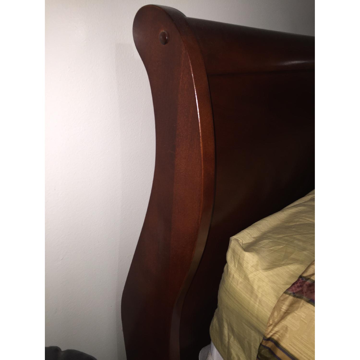 Walter of Wabash 4 Piece Bedroom Set - image-8