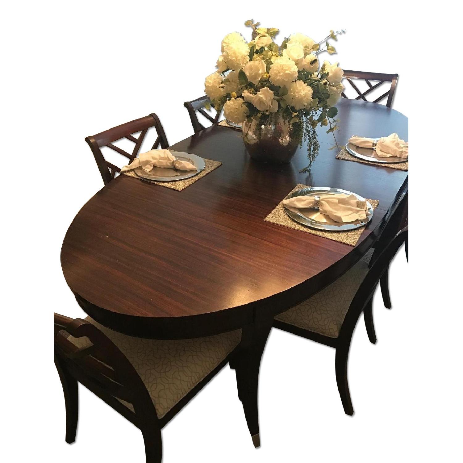 Ethan Allen Hathaway Dining Table w/ 6 Jaqueline Chairs - image-0