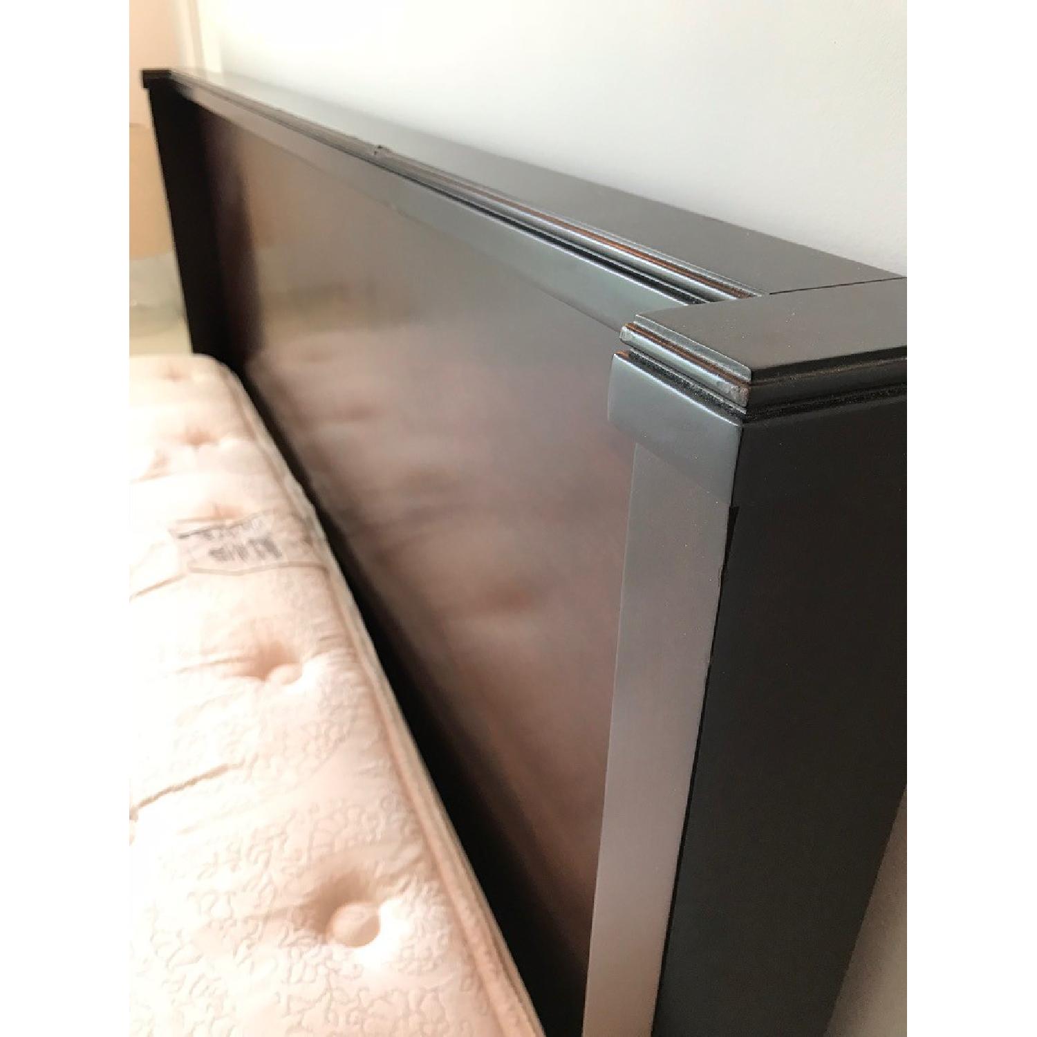 American Signature Queen Bedroom Set - image-1