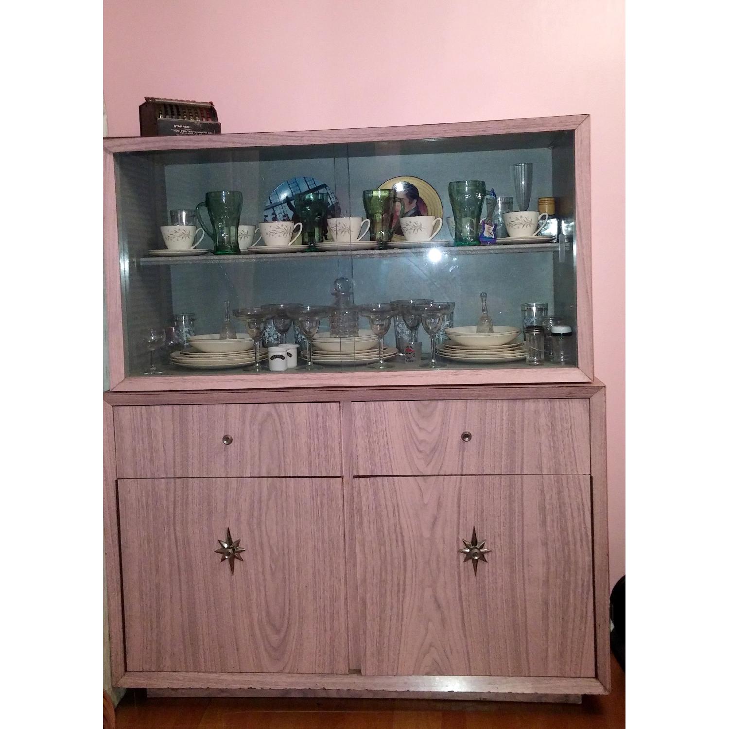 1950's Retro Dining Table + China AptDeco