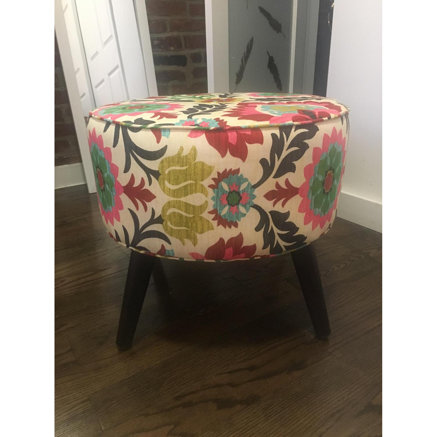 Target Patterned Ottoman - image-2
