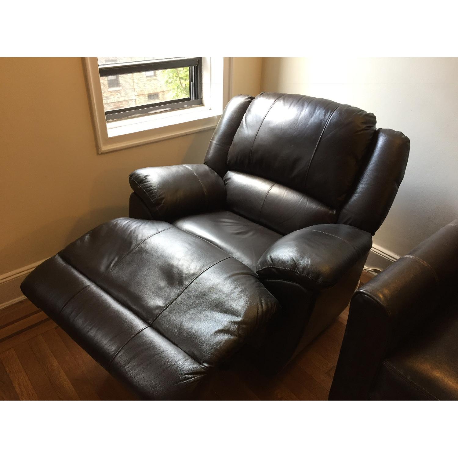 Jennifer Convertibles Leather Murray Road Rocker Recliner - image-3