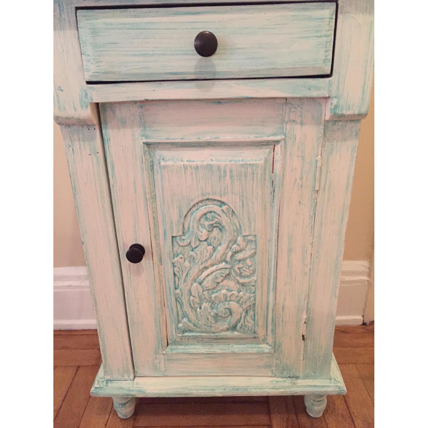 Nadeau Furniture Vintage Style Entryway Table w/ Built-in Mirror - image-4