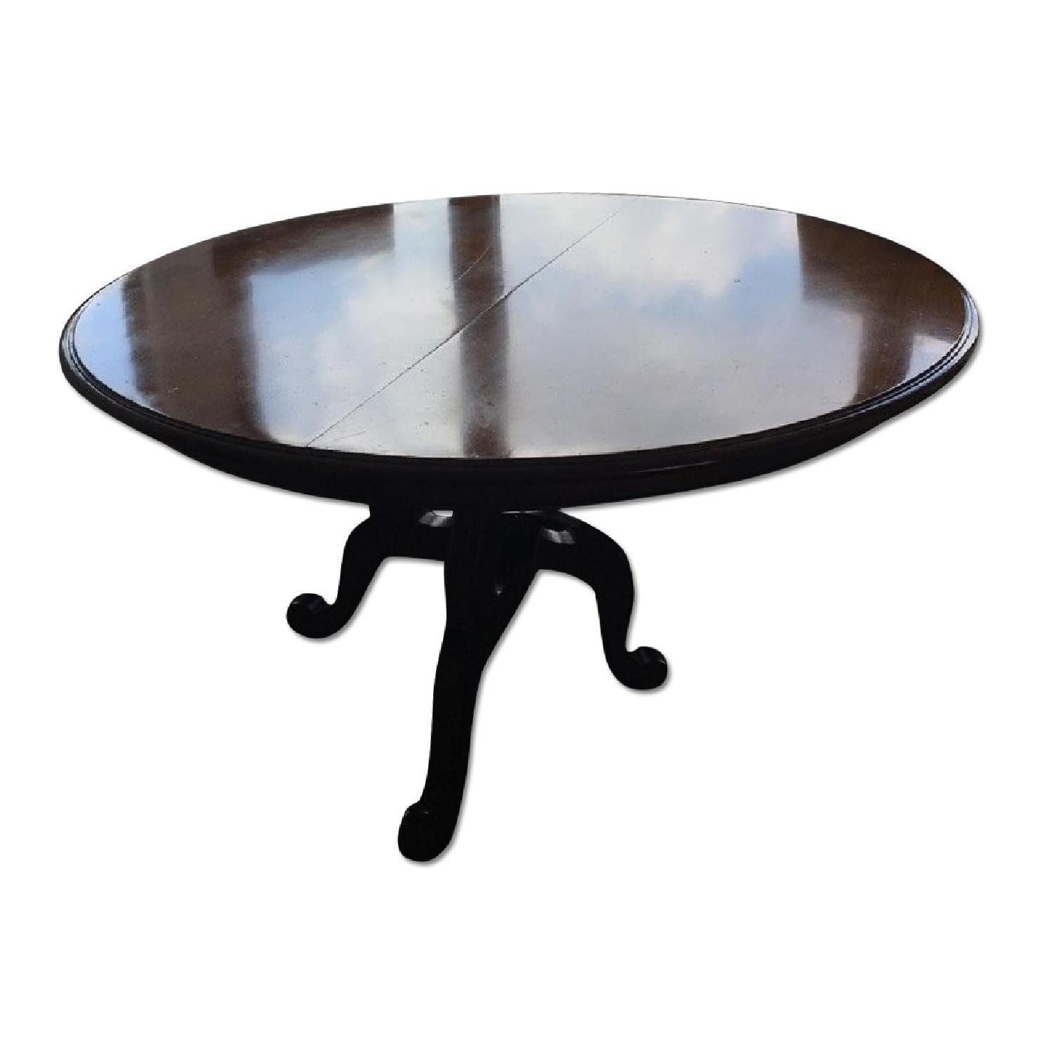 Ethan Allen Round Pedestal Dining Table w/ Leaf AptDeco