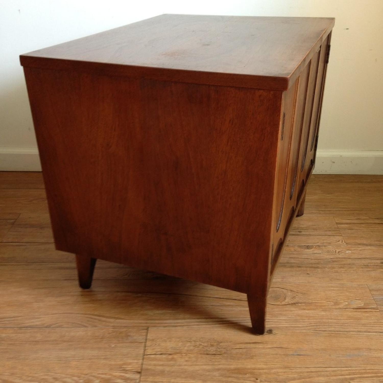 Broyhill Brasilia Nightstands/Side Tables - image-4