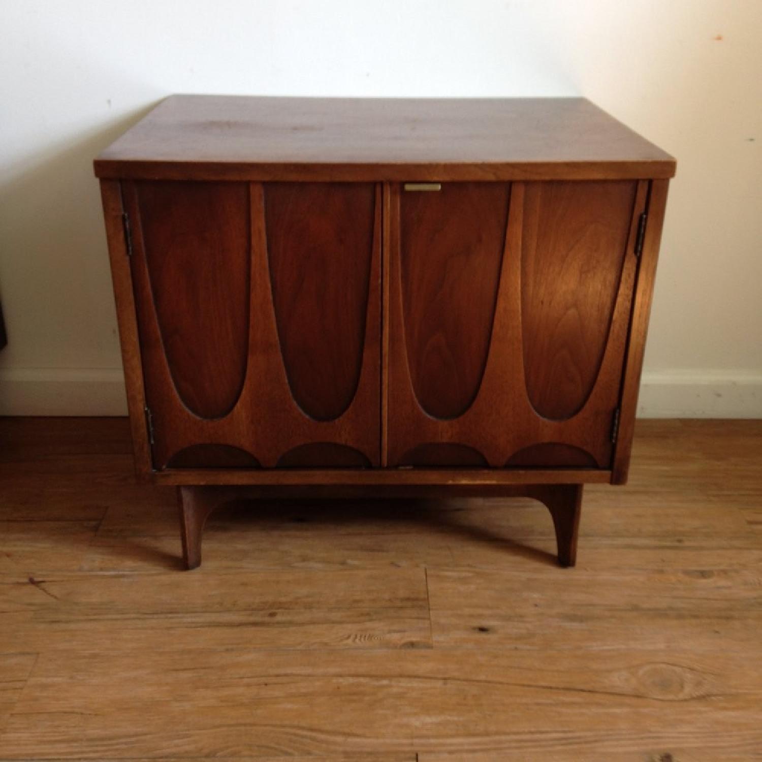 Broyhill Brasilia Nightstands/Side Tables - image-7