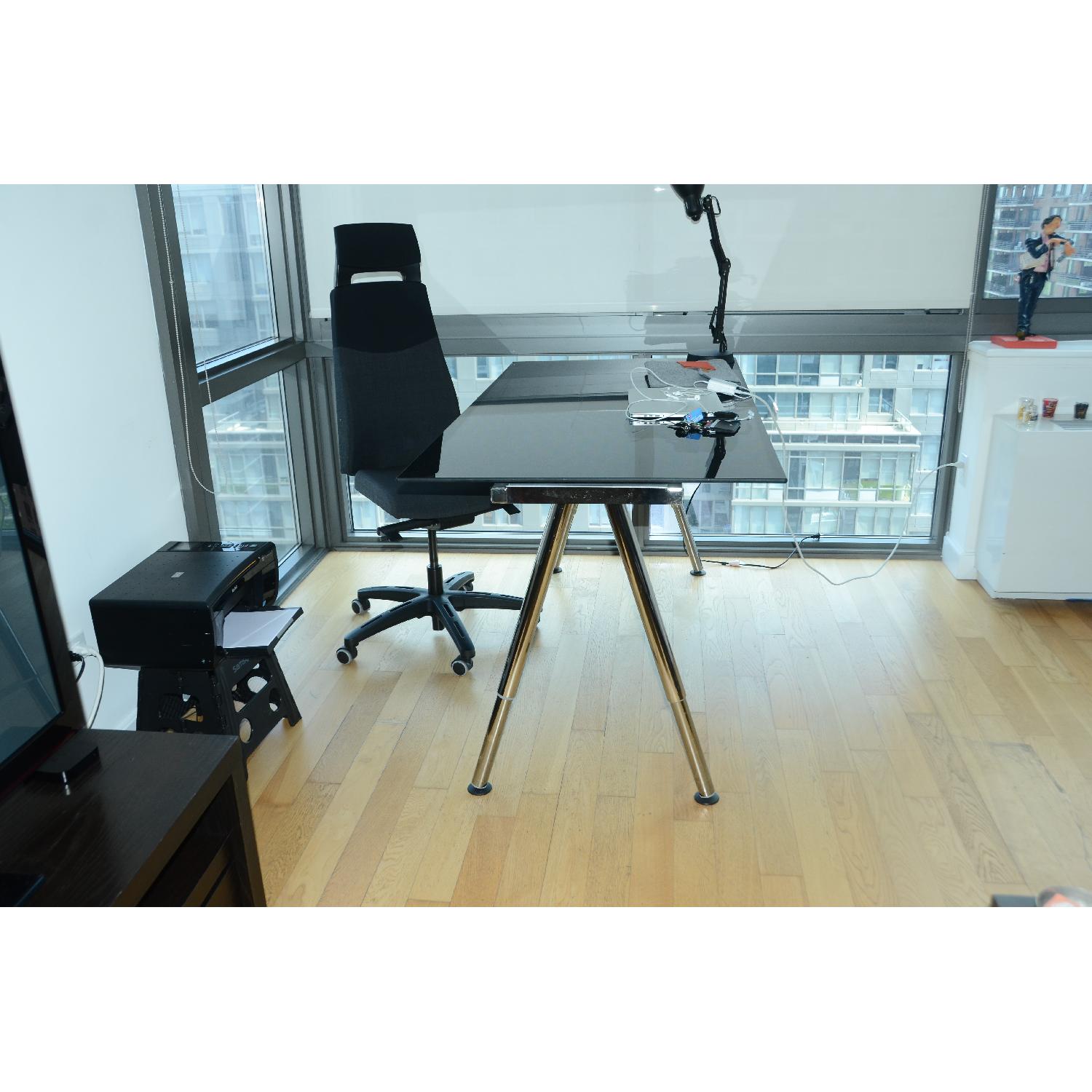 Office chair - image-1