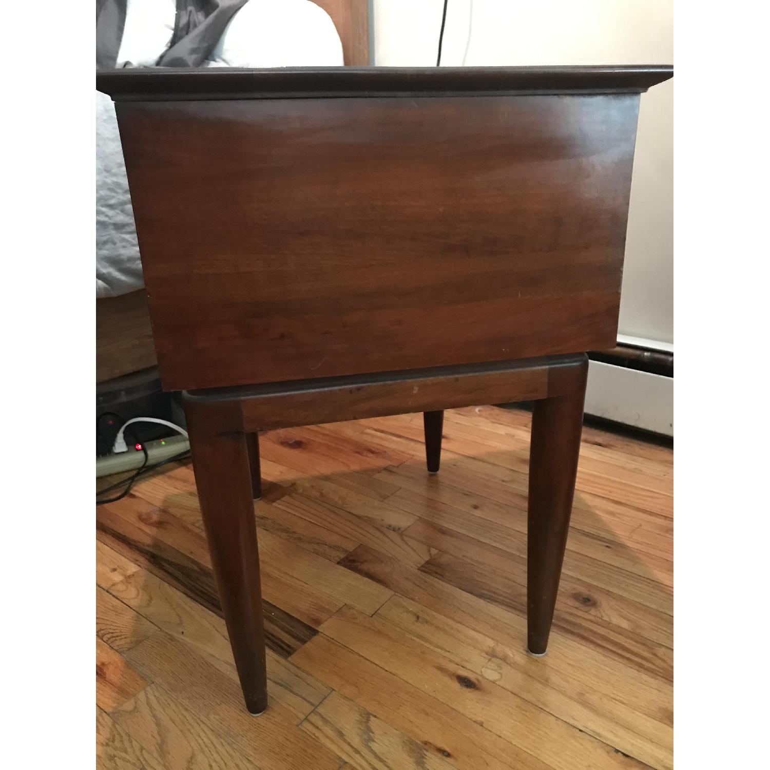 Willett Furniture Solid Cherry 4 Piece Bedroom Set - image-15