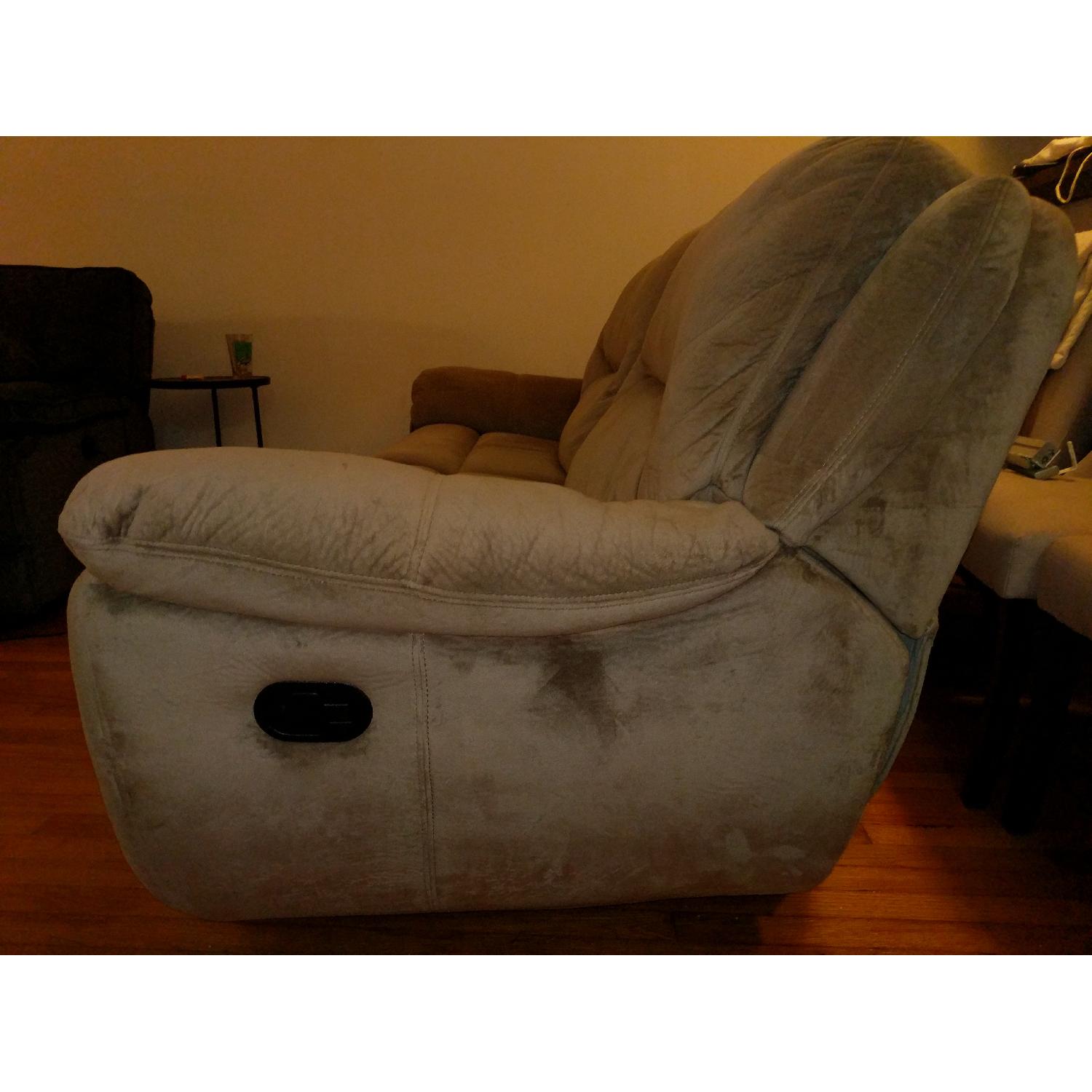 Raymour & Flanigan Kathy Ireland 2-Seater Reclining Sofa - image-2