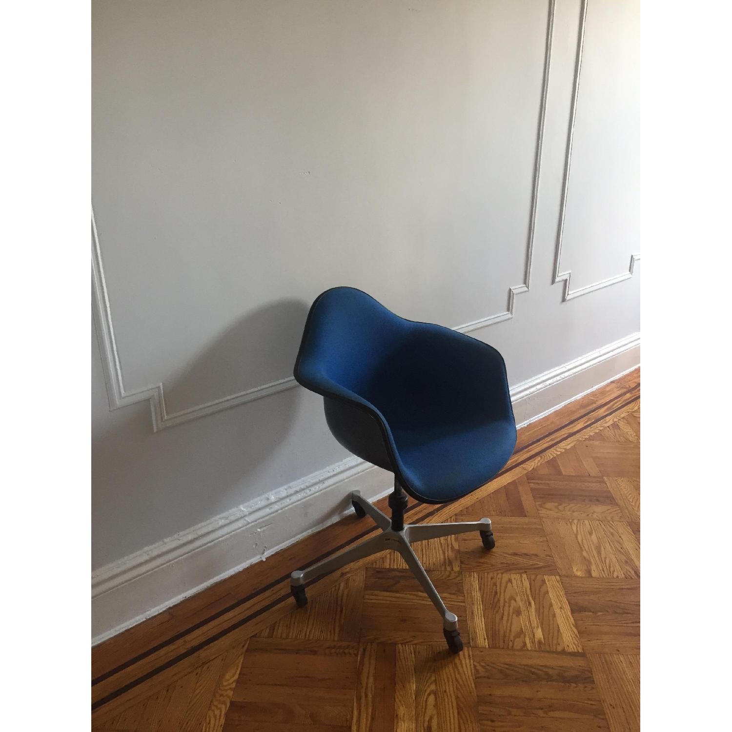 Vintage Herman Miller Eames Shell Chair - image-1