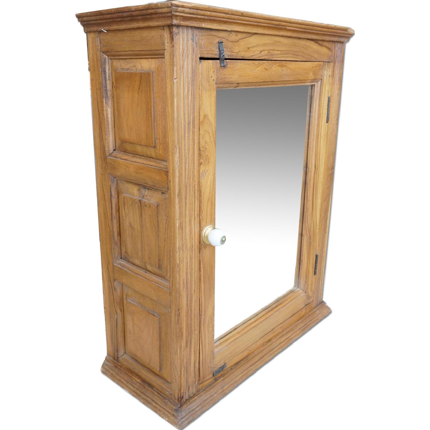 Wall Cabinet - image-0