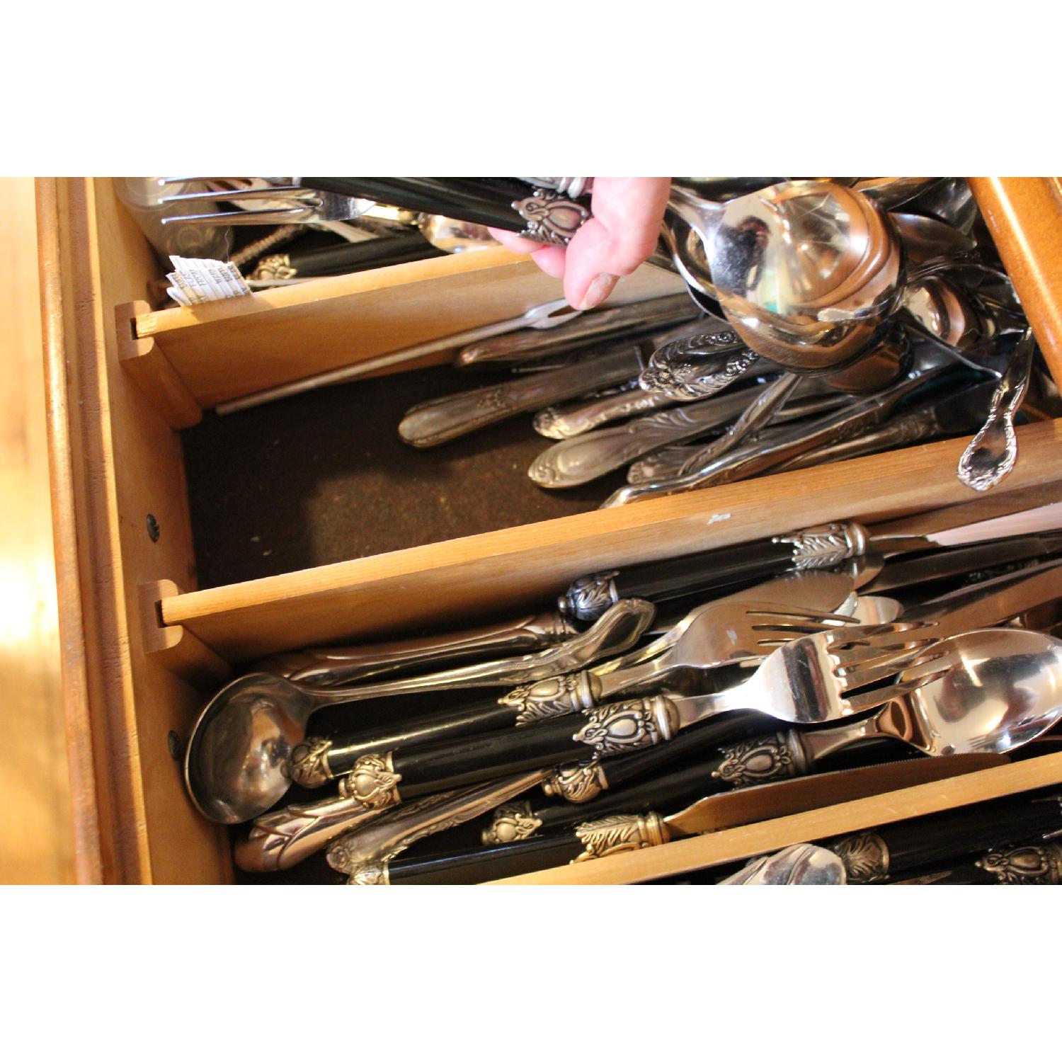 Ethan Allen American Traditional Nutmeg Maple China Cabinet - image-11