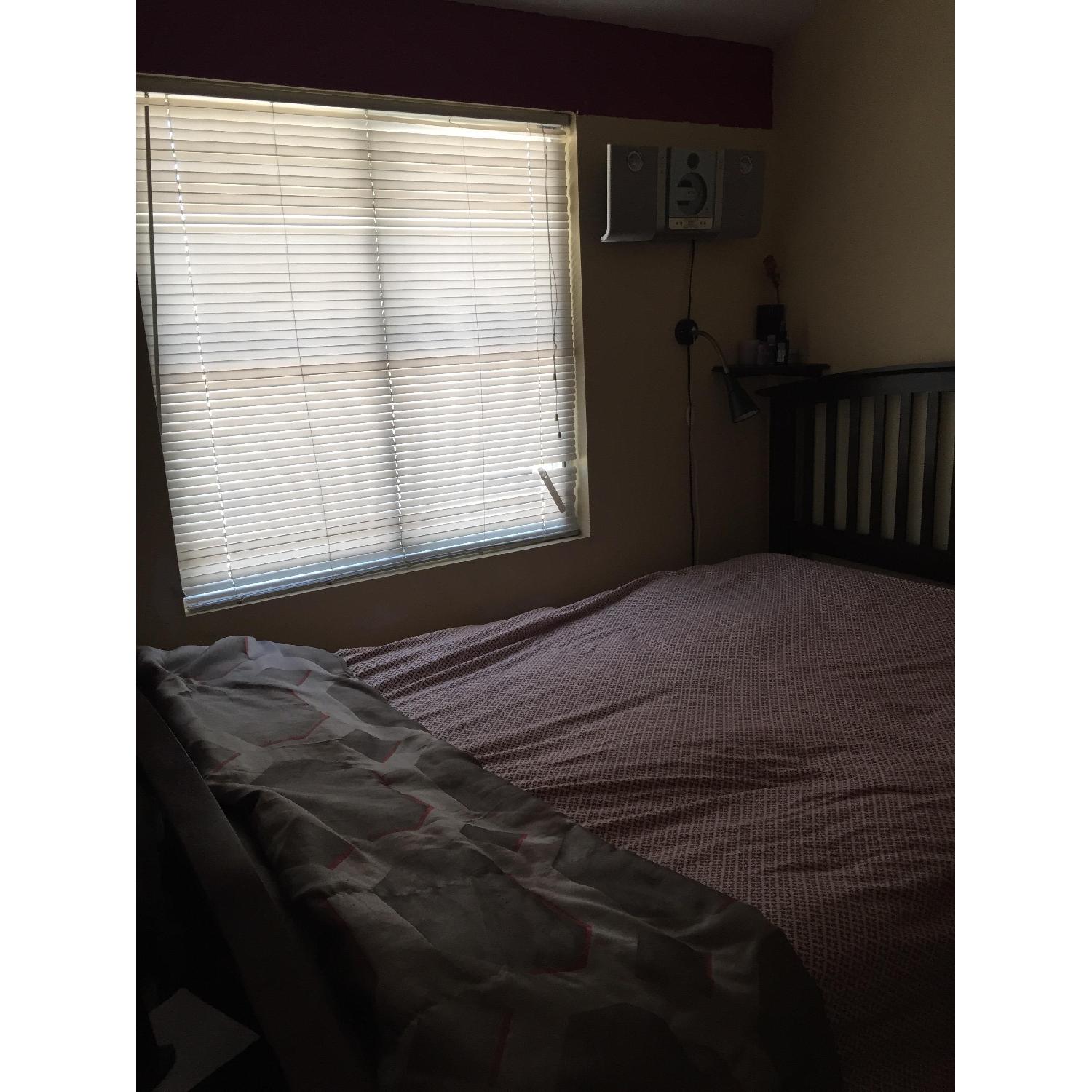 Bob's 3 Piece Queen Bedroom Set - image-9