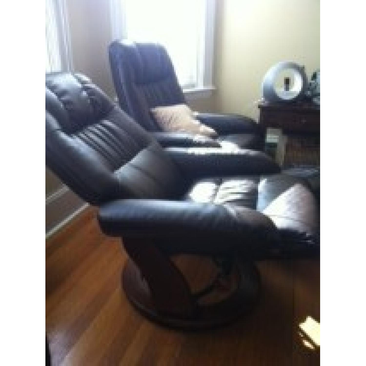 Jordan's Furniture Leather Recliner & Footstool Set - image-3