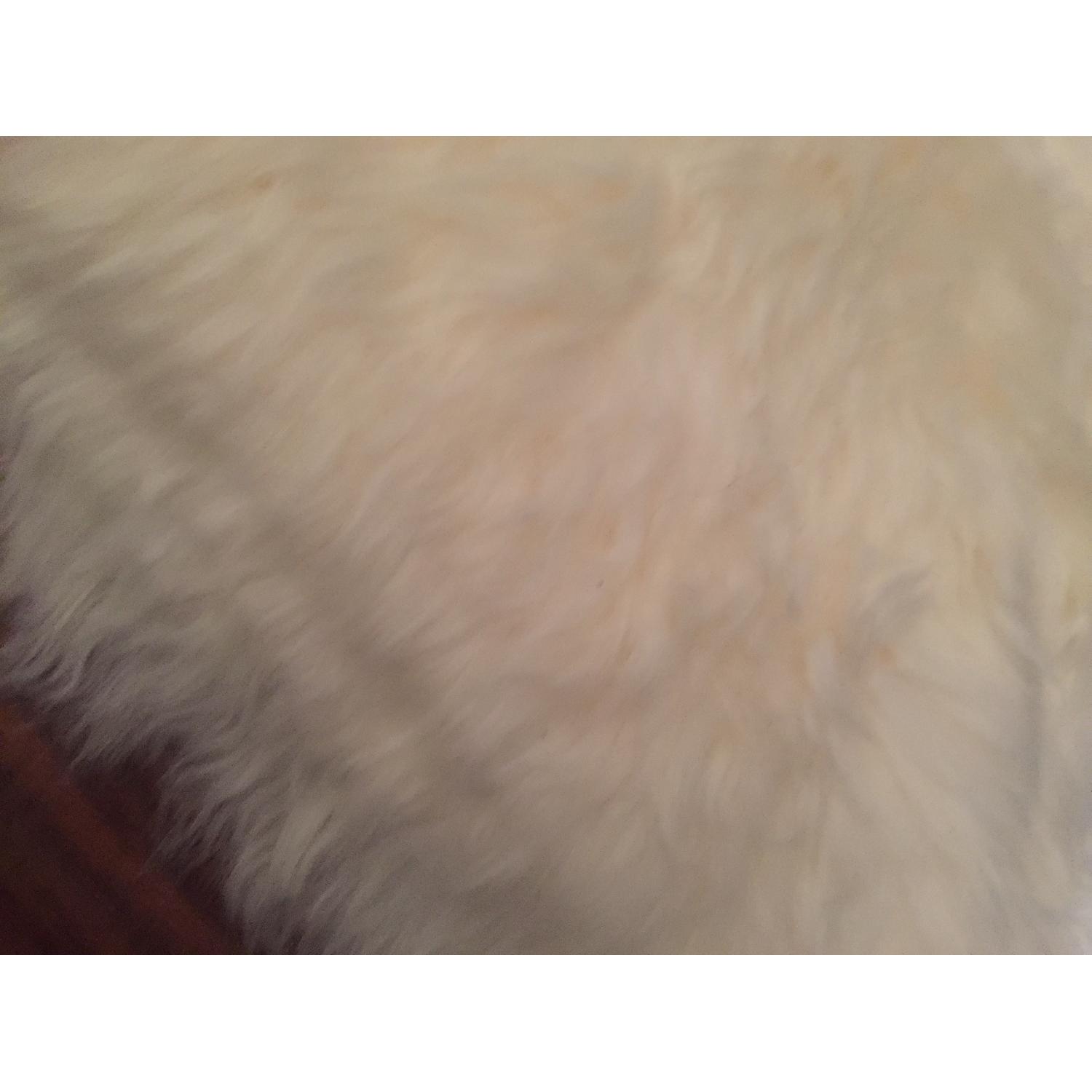 Sheepskin Rug - image-3