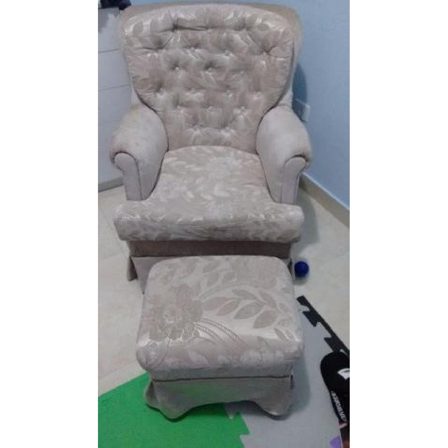 Armchair - image-1