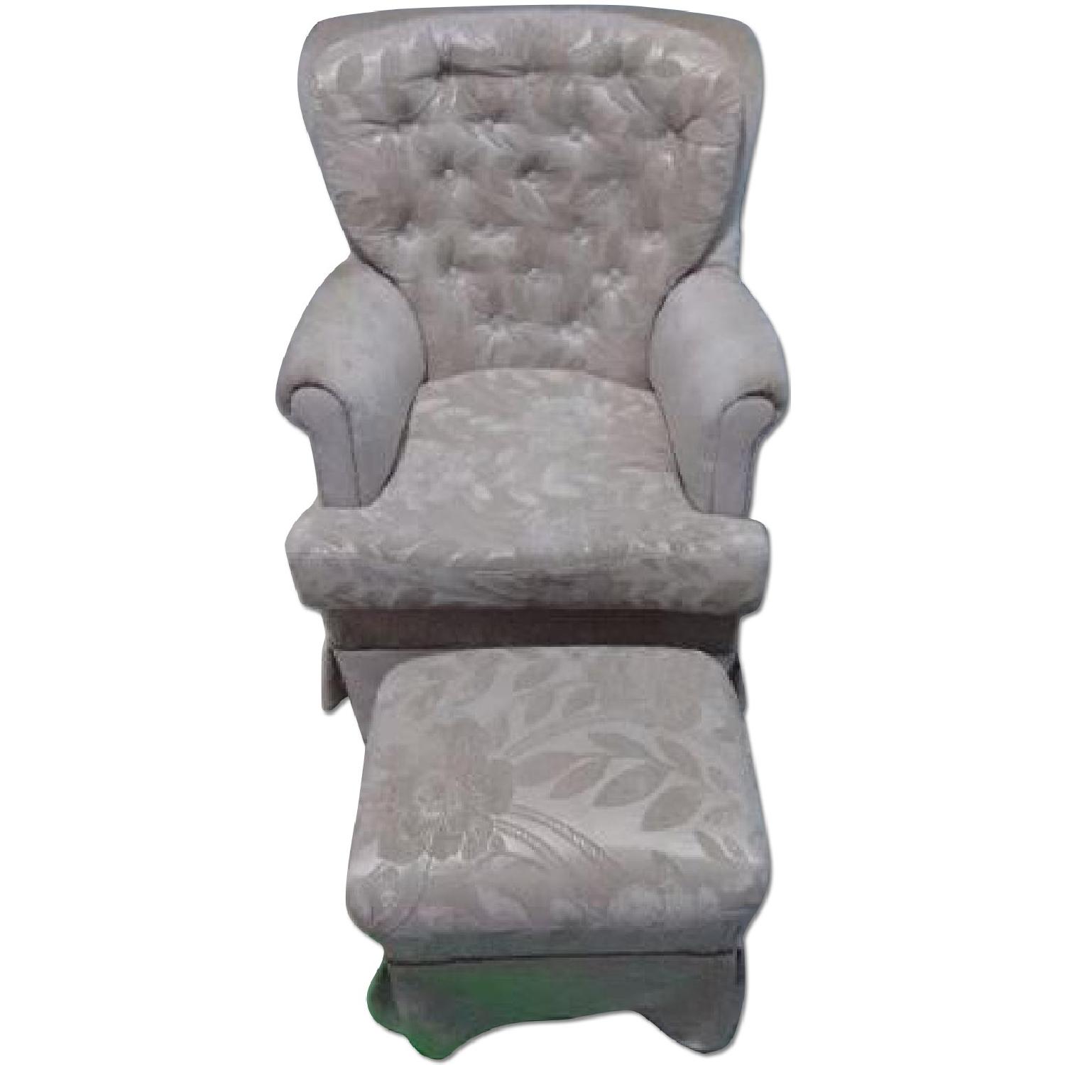 Armchair - image-0