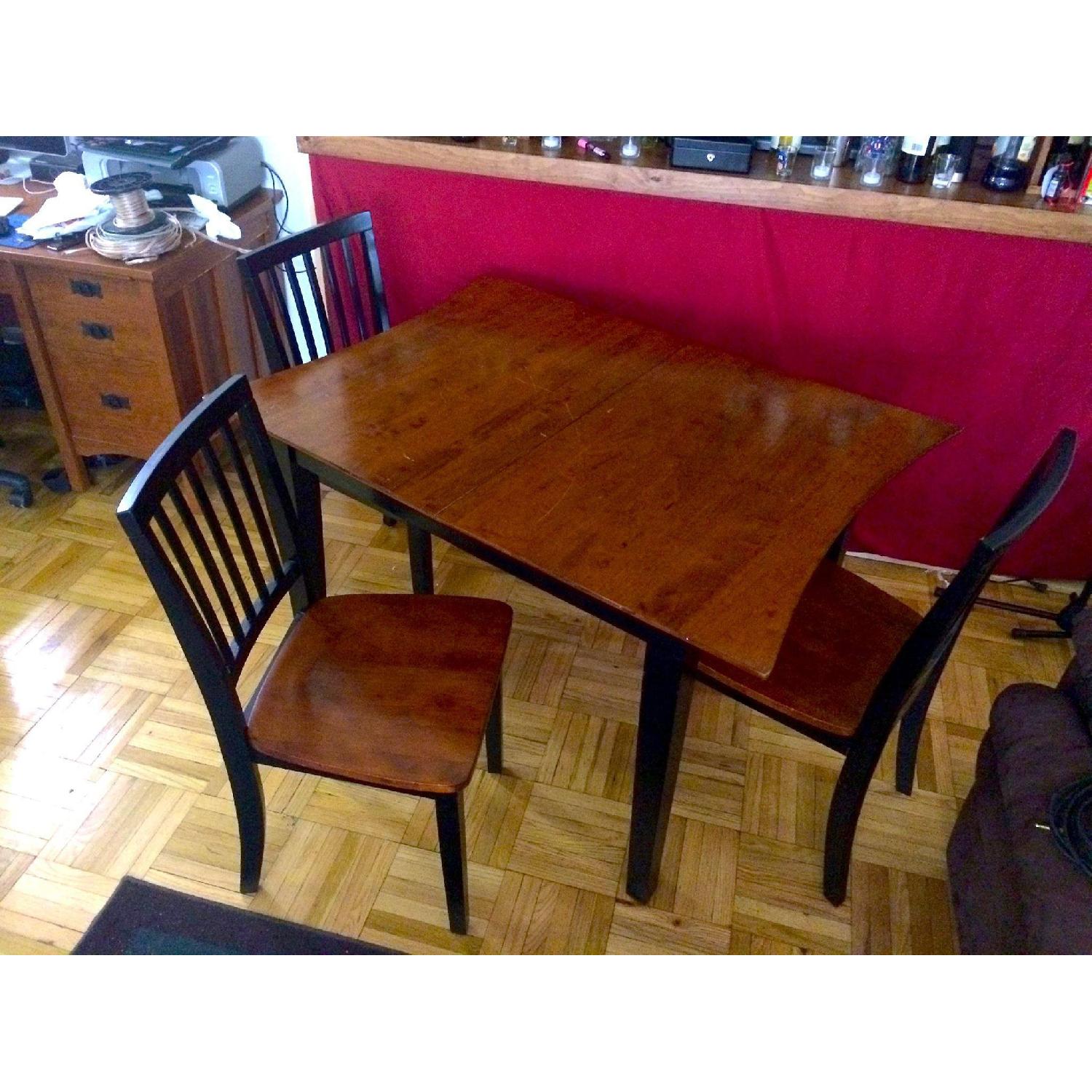 Bob's Dining Room Table AptDeco