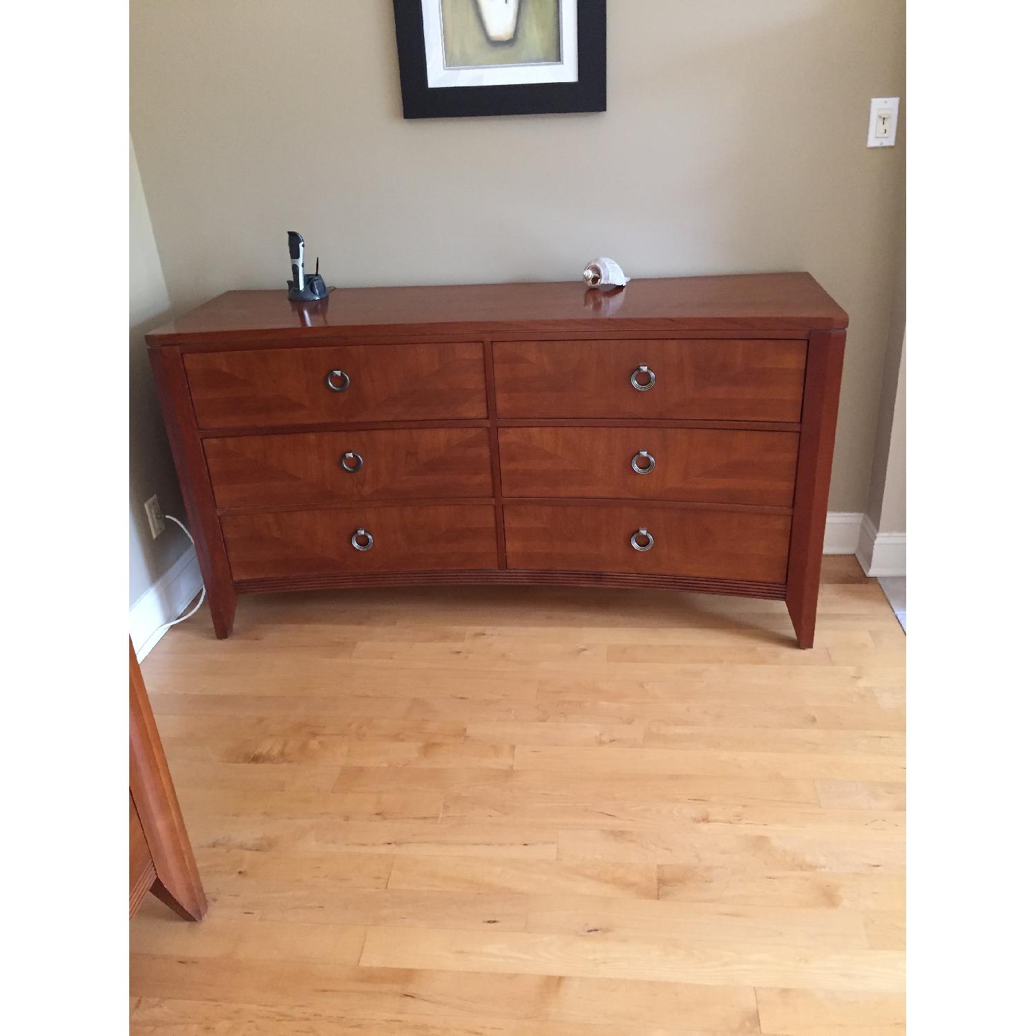 Ethan Allen King Size Bedroom Set - image-4