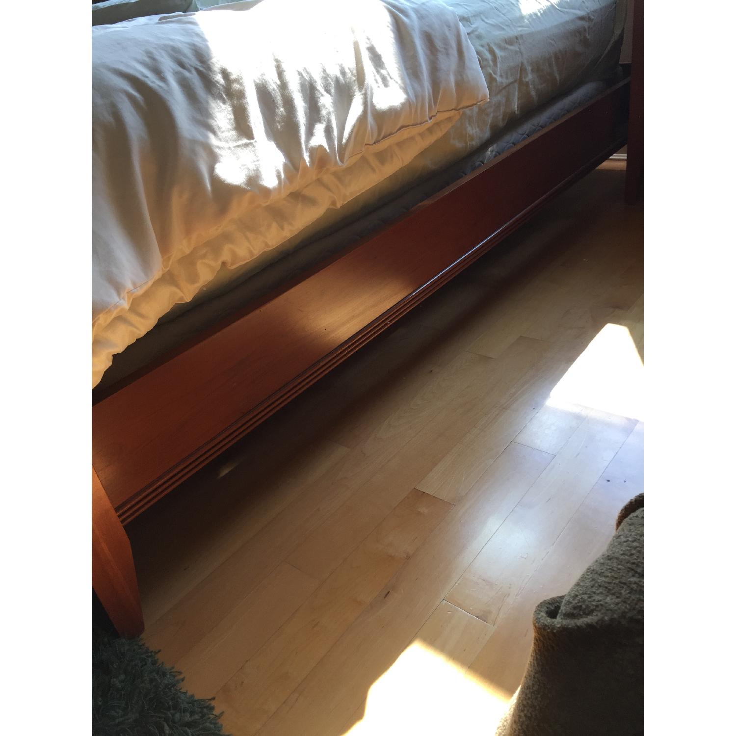 Ethan Allen King Size Bedroom Set AptDeco